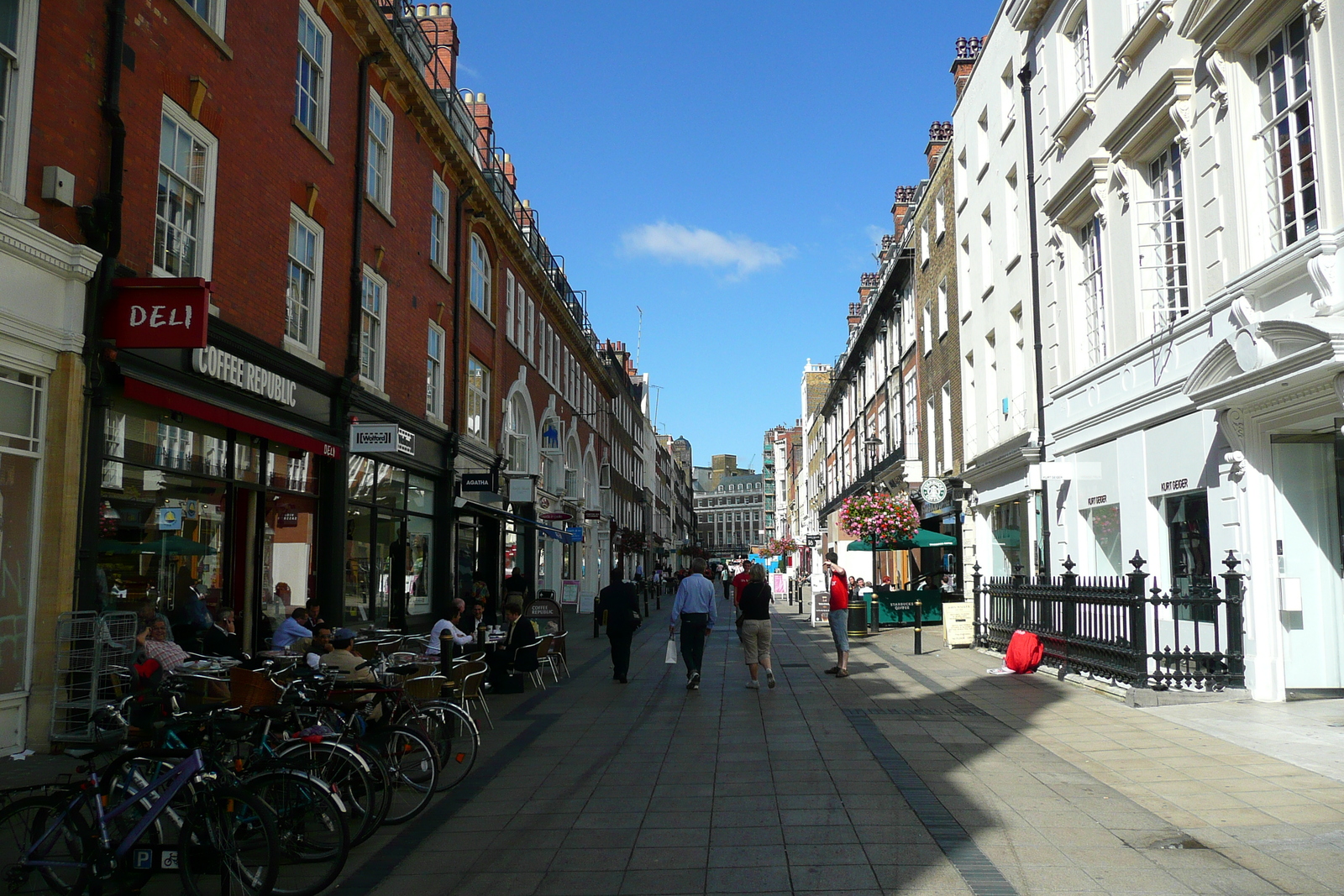 Picture United Kingdom London South Molton Street 2007-09 17 - Perspective South Molton Street