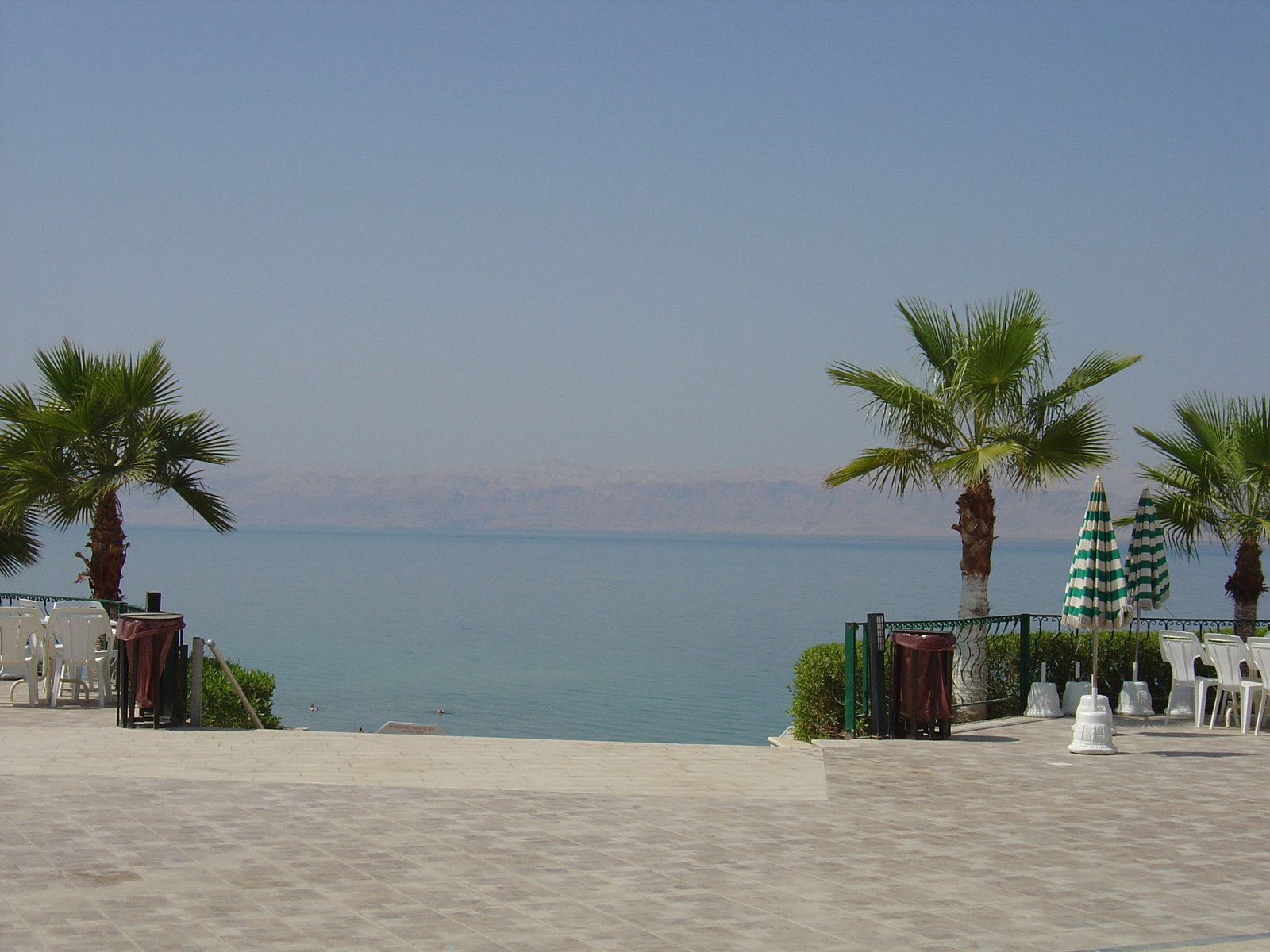 Picture Jordan Dead Sea 2004-10 25 - Photographers Dead Sea