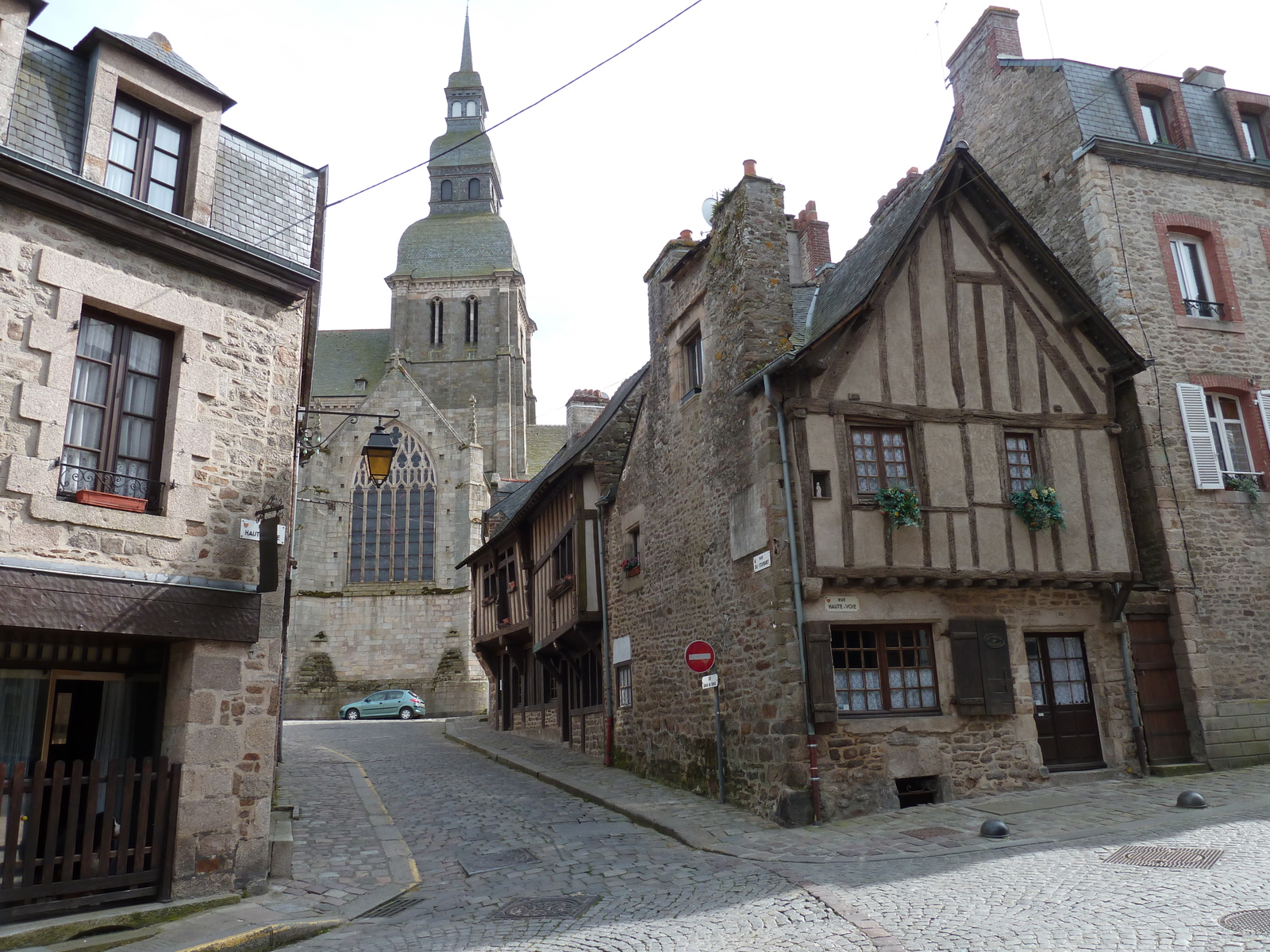 Picture France Dinan Dinan city walls 2010-04 29 - Photographers Dinan city walls