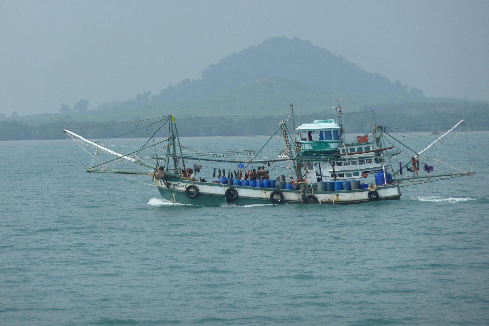 Picture Thailand Ko Chang Ferry 2011-02 10 - Car Ferry