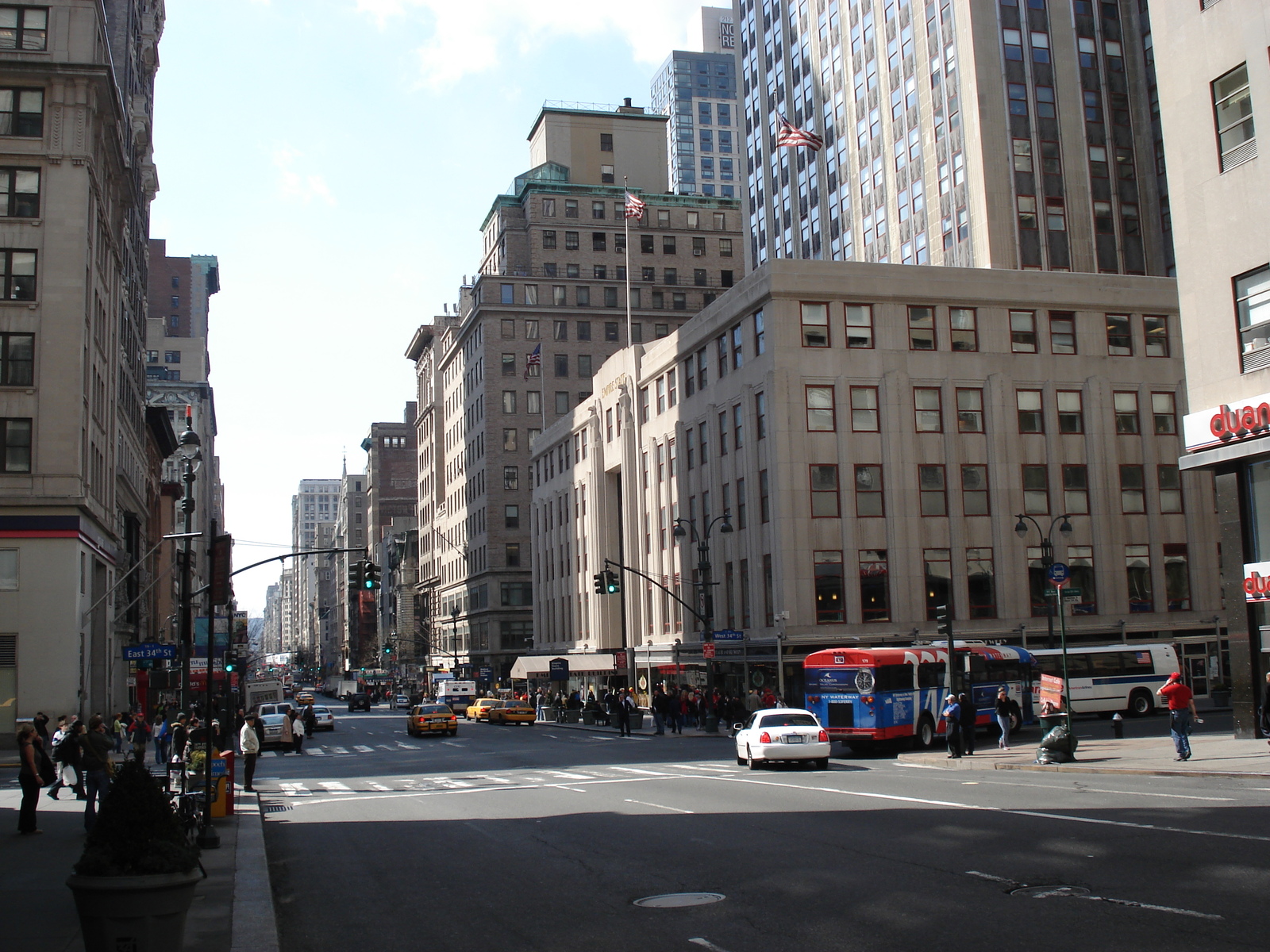 Picture United States New York down the 5th Avenue 2006-03 81 - Shopping Mall down the 5th Avenue