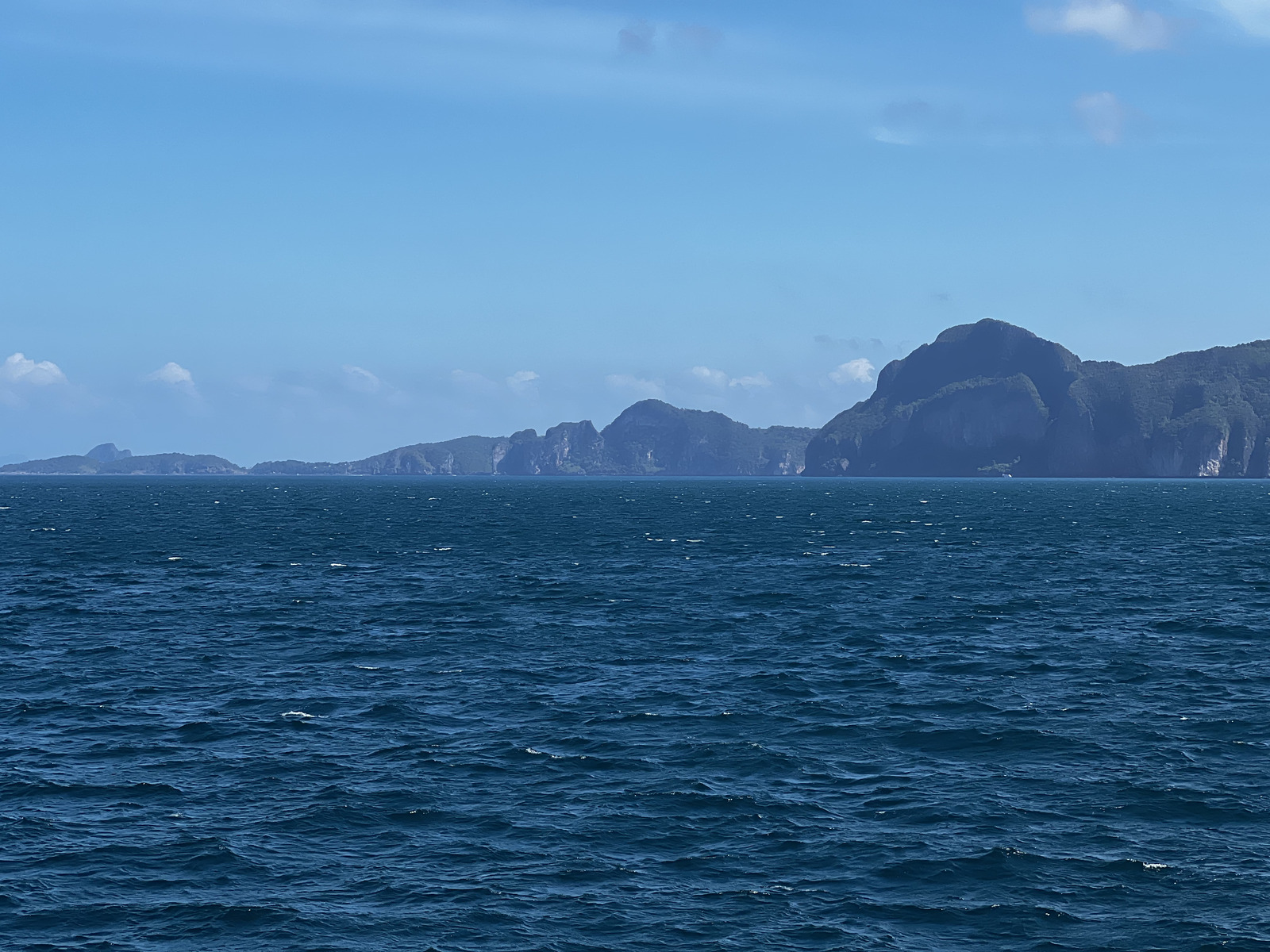 Picture Thailand Phuket to Ko Phi Phi Ferry 2021-12 81 - Trail Phuket to Ko Phi Phi Ferry