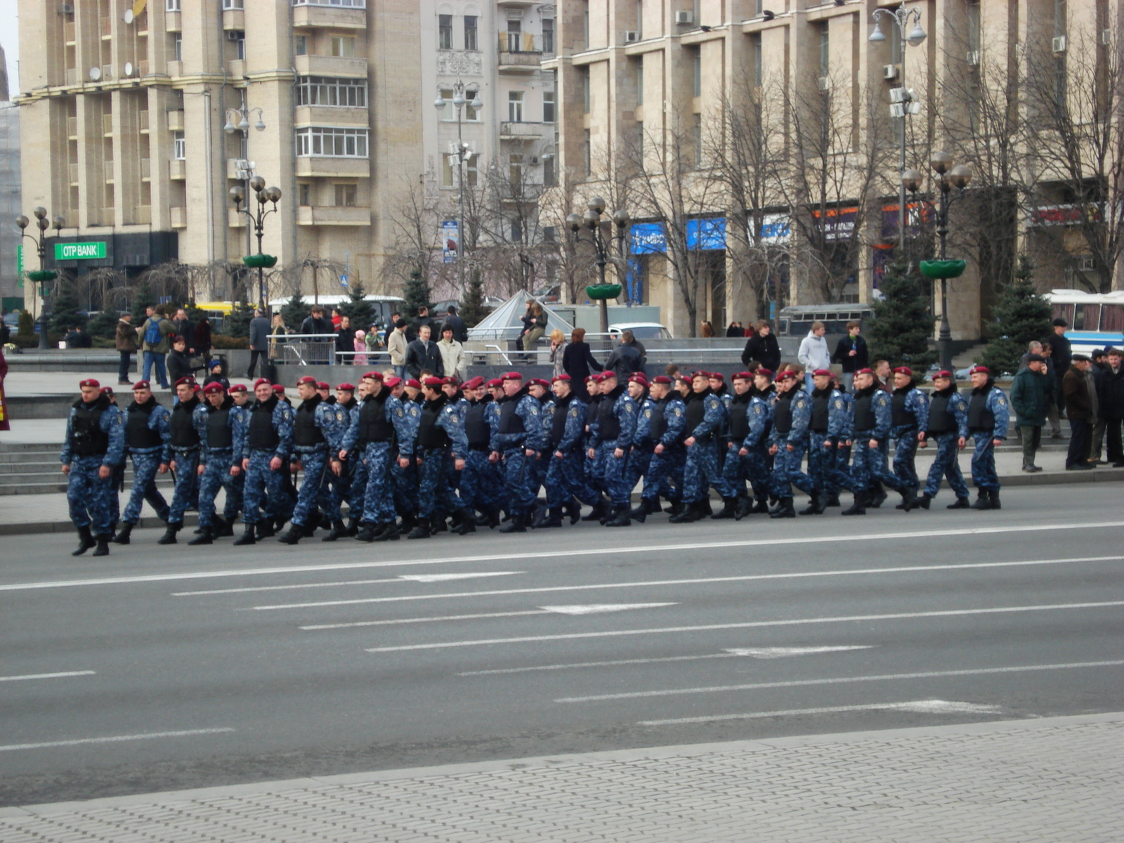 Picture Ukraine Kiev Kreschatyk Street 2007-03 42 - Pictures Kreschatyk Street