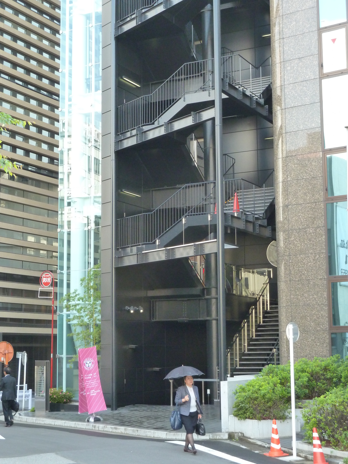 Picture Japan Tokyo Ginza 2010-06 50 - Perspective Ginza