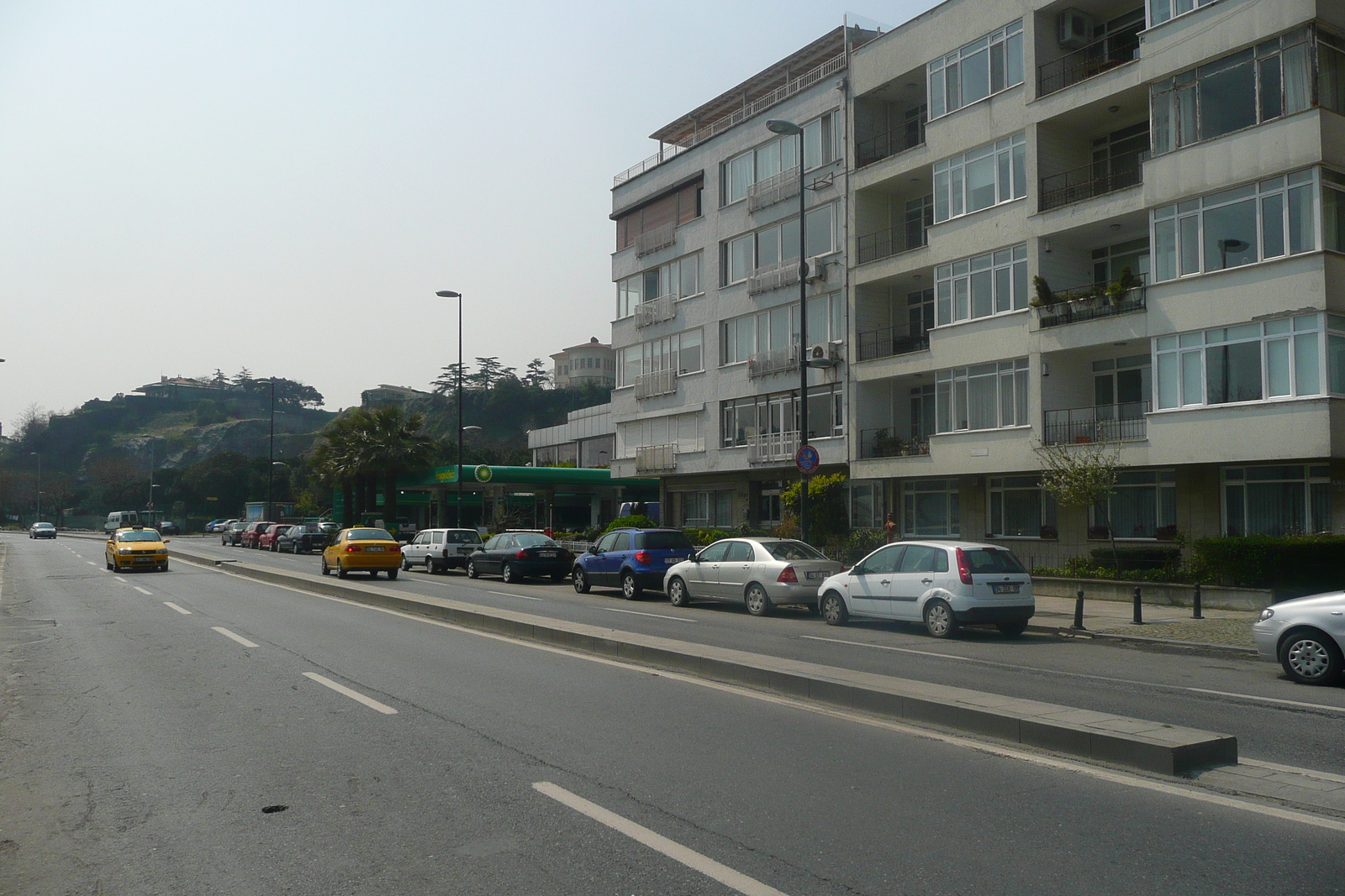 Picture Turkey Istanbul Bosphorus 2009-04 20 - Shopping Mall Bosphorus