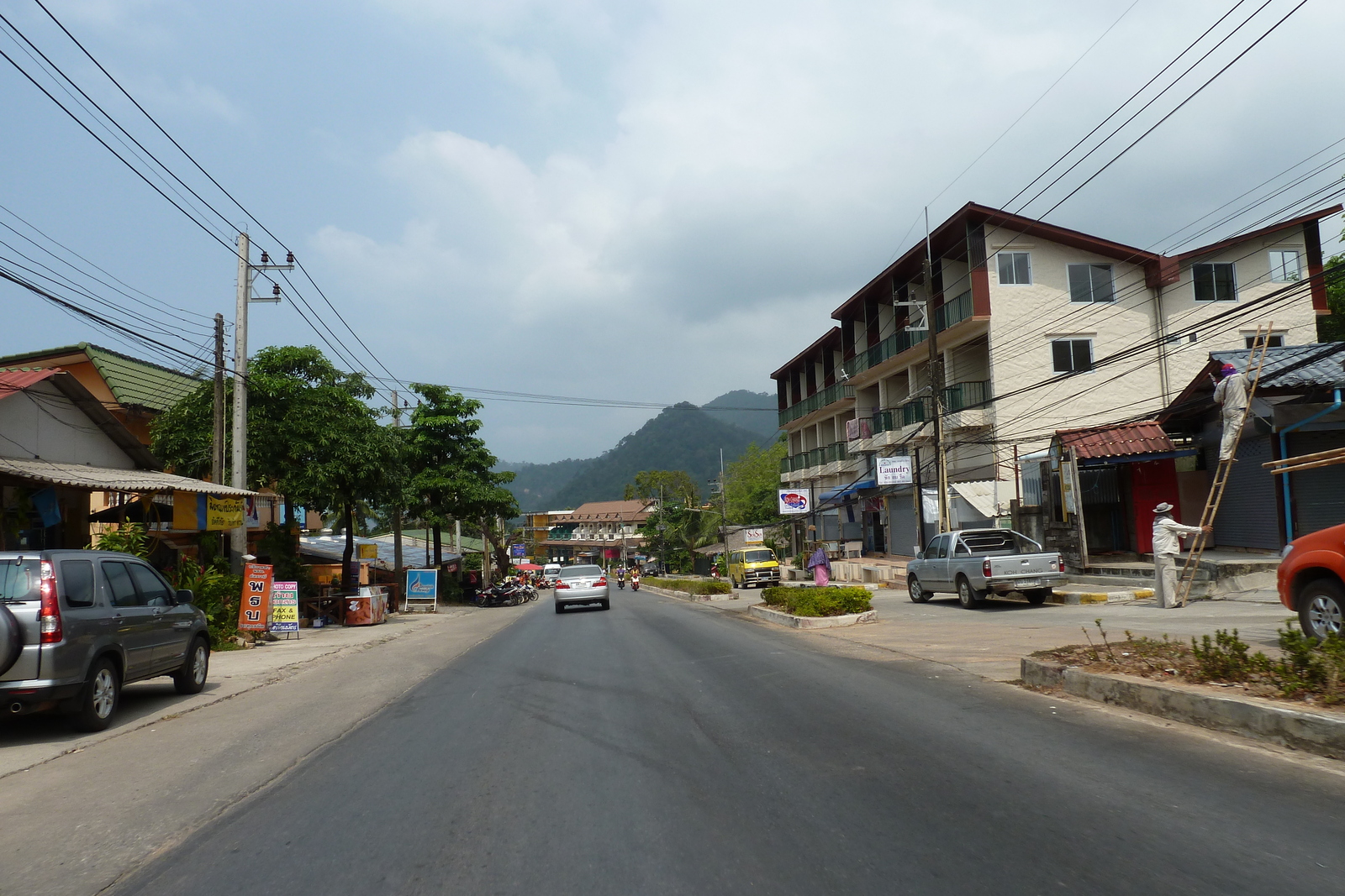 Picture Thailand Ko Chang Island road 2011-02 76 - Photographers Island road