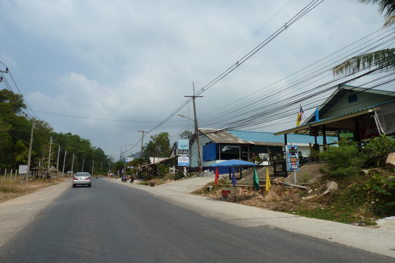 Picture Thailand Ko Chang Island road 2011-02 72 - Car Island road