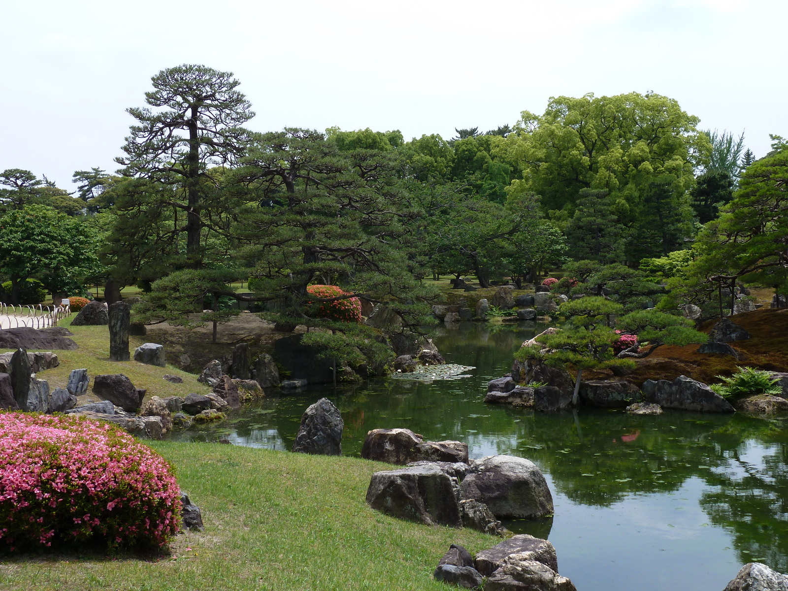 Picture Japan Kyoto Nijo Castle Ninomaru Garden 2010-06 14 - Visit Ninomaru Garden