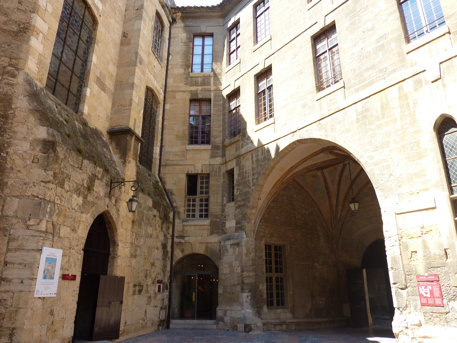 Picture France Narbonne 2009-07 82 - Visit Narbonne