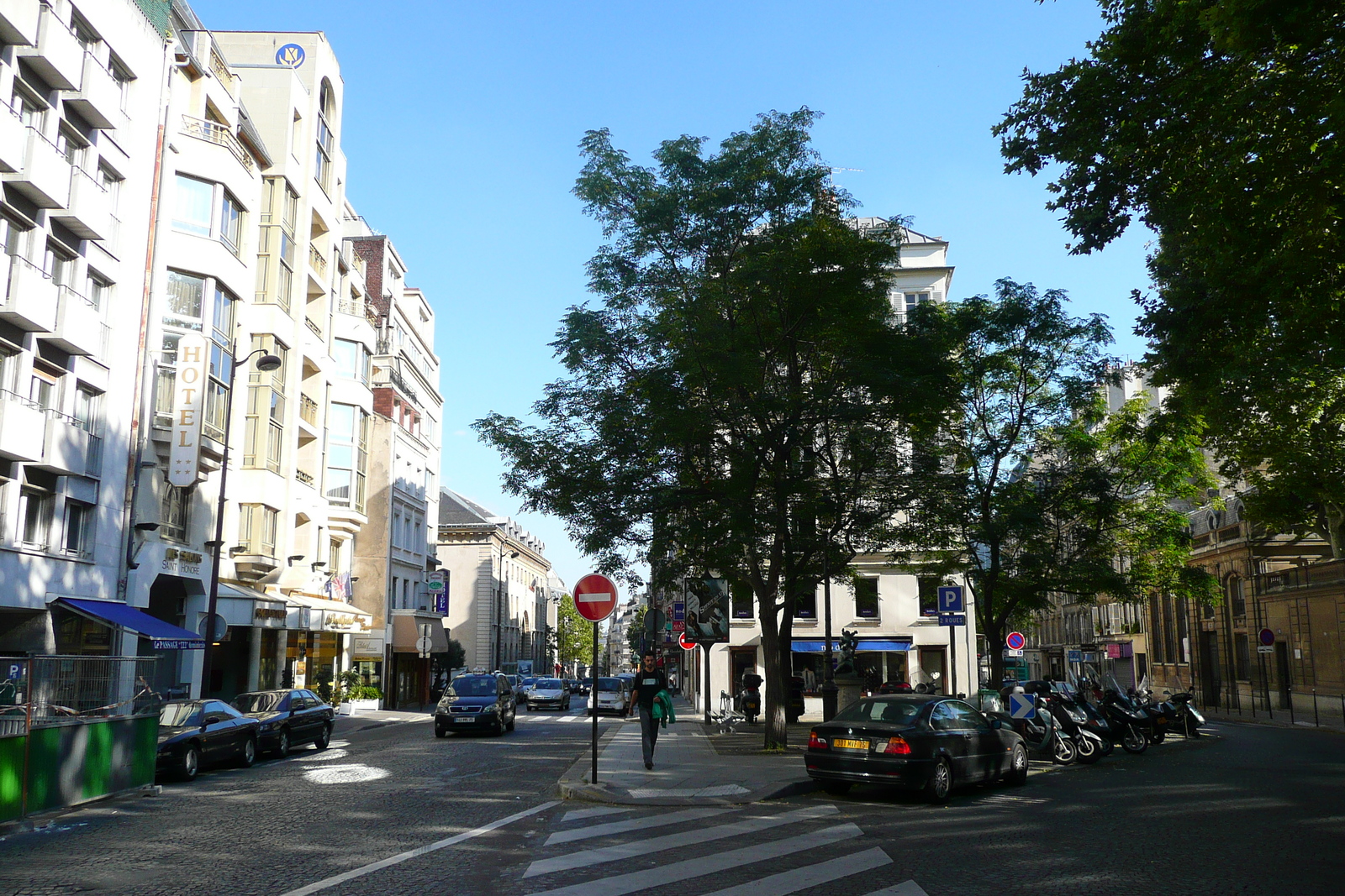 Picture France Paris Avenue de Friedland 2007-09 37 - Trail Avenue de Friedland