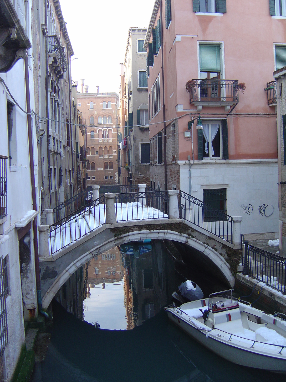 Picture Italy Venice 2005-03 100 - View Venice