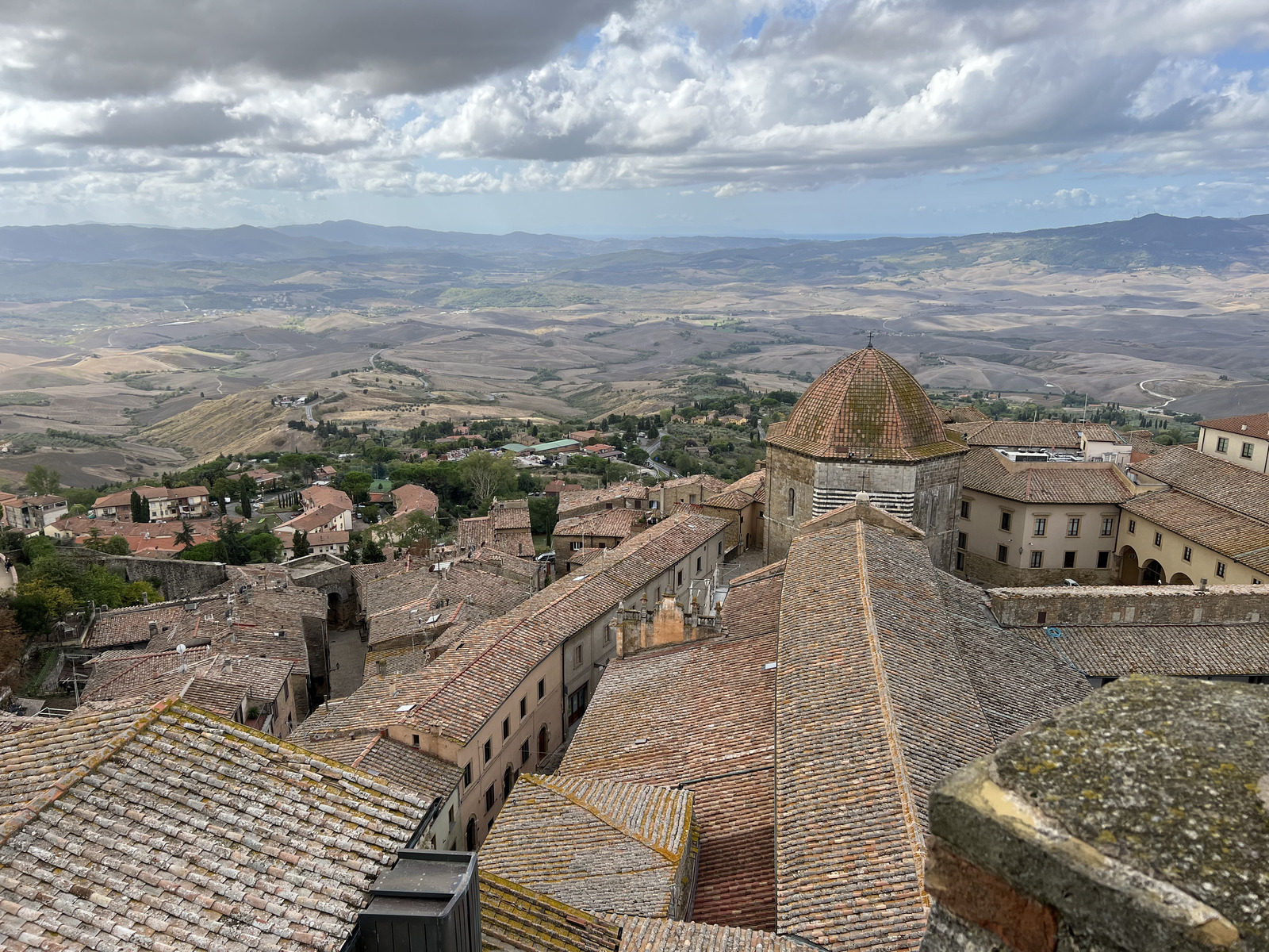 Picture Italy Volterra Palazzo dei Priori 2021-09 87 - Views Palazzo dei Priori