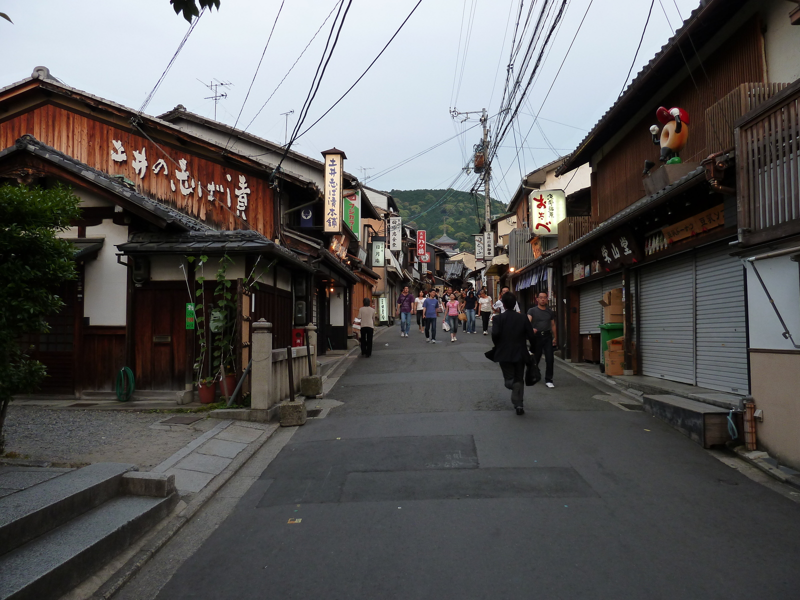 Picture Japan Kyoto Sannenzaka 2010-06 22 - Journey Sannenzaka