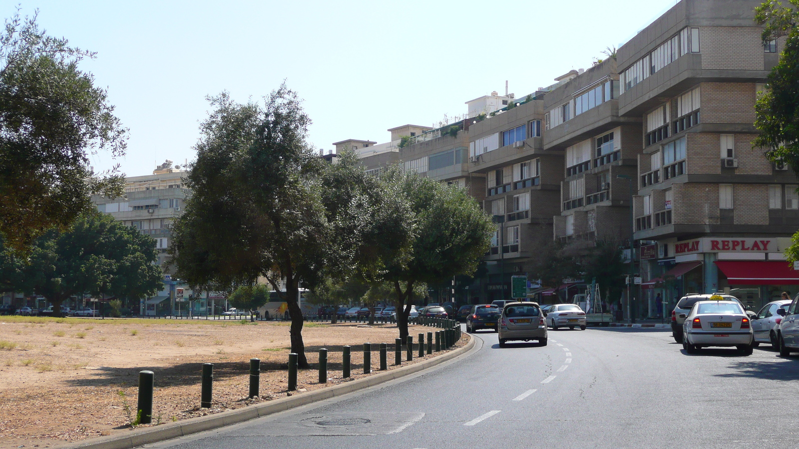 Picture Israel Tel Aviv Kikar Hamedina 2007-06 25 - Pictures Kikar Hamedina