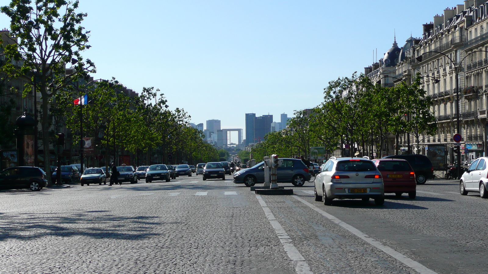 Picture France Paris Etoile and Arc de Triomphe 2007-05 141 - Car Etoile and Arc de Triomphe