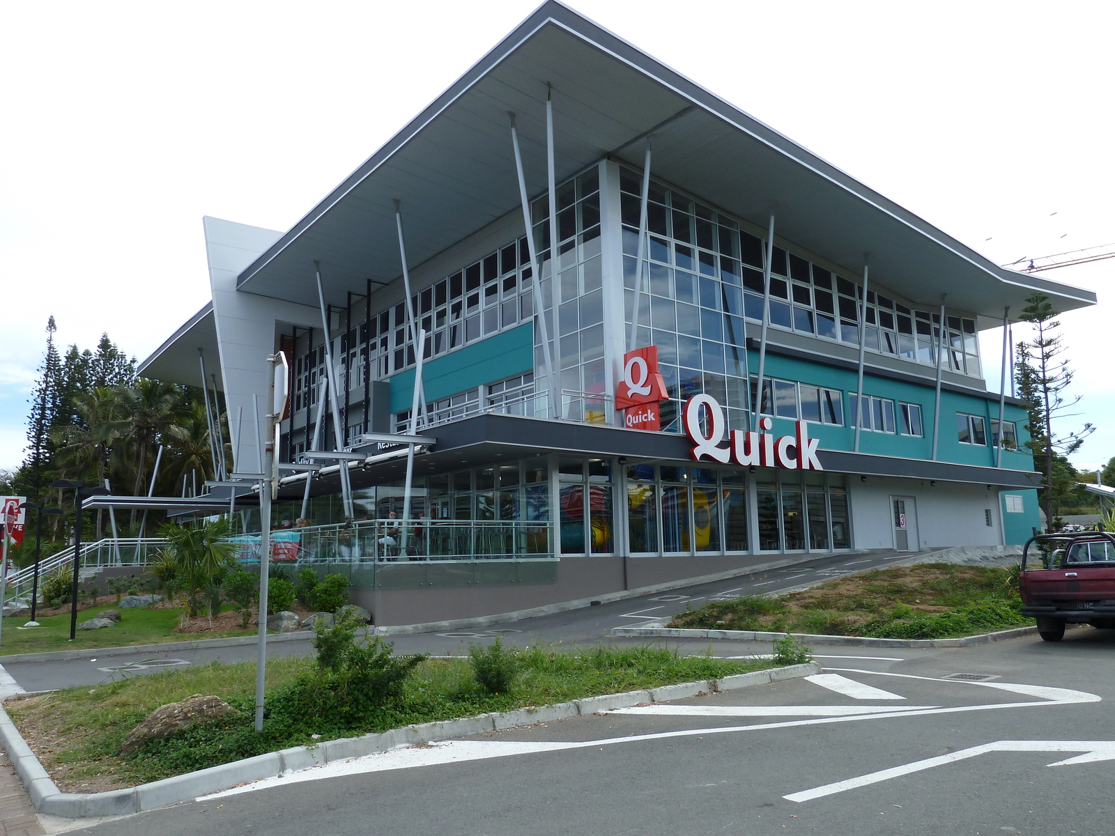 Picture New Caledonia Noumea Anse Vata 2010-05 28 - Shopping Mall Anse Vata