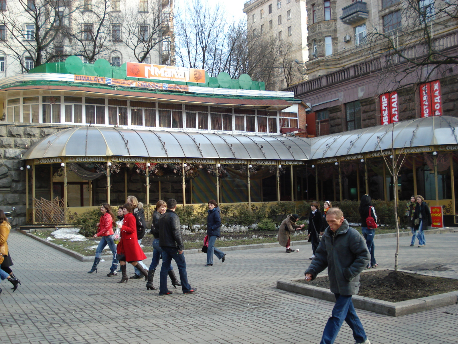 Picture Ukraine Kiev Kreschatyk Street 2007-03 44 - Sightseeing Kreschatyk Street