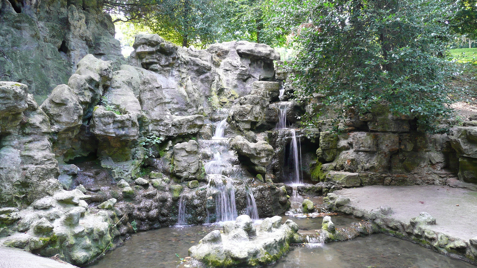 Picture France Paris Parc des Butes Chaumont 2007-08 85 - Tourist Attraction Parc des Butes Chaumont