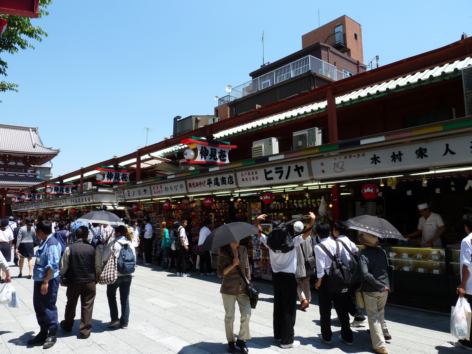 Picture Japan Tokyo Asakusa 2010-06 60 - Perspective Asakusa