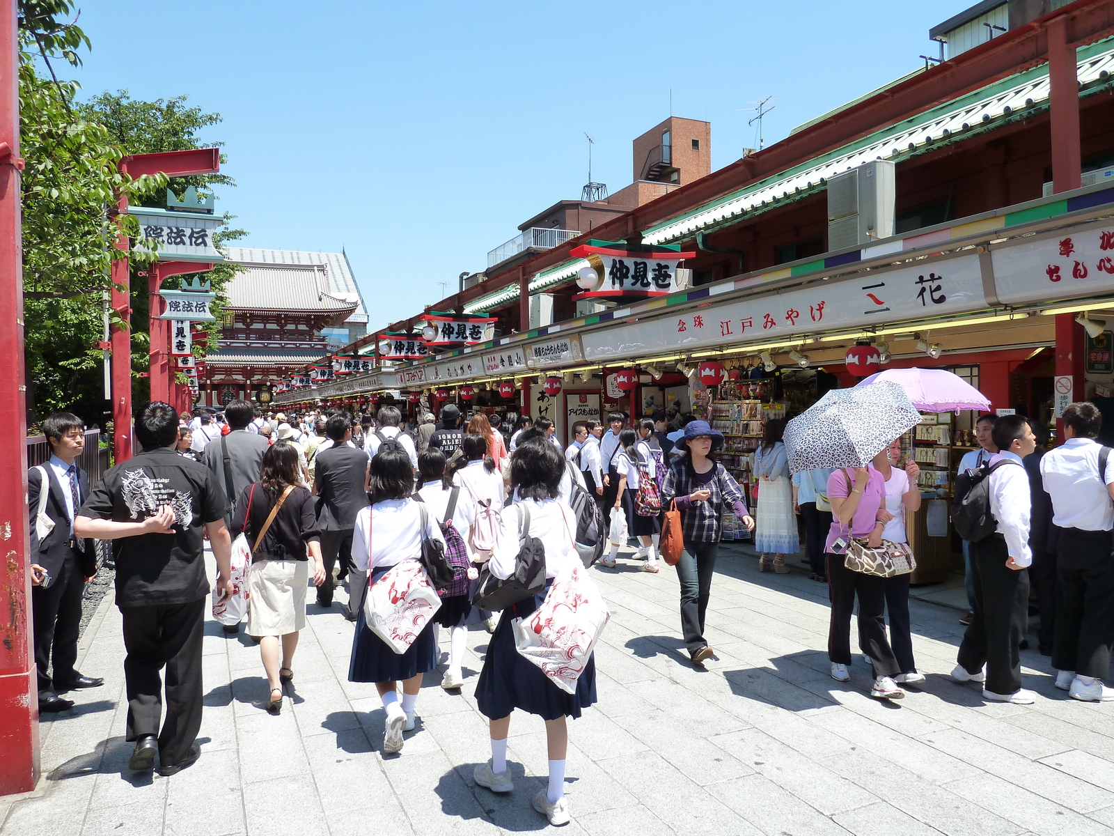 Picture Japan Tokyo Asakusa 2010-06 22 - Flights Asakusa