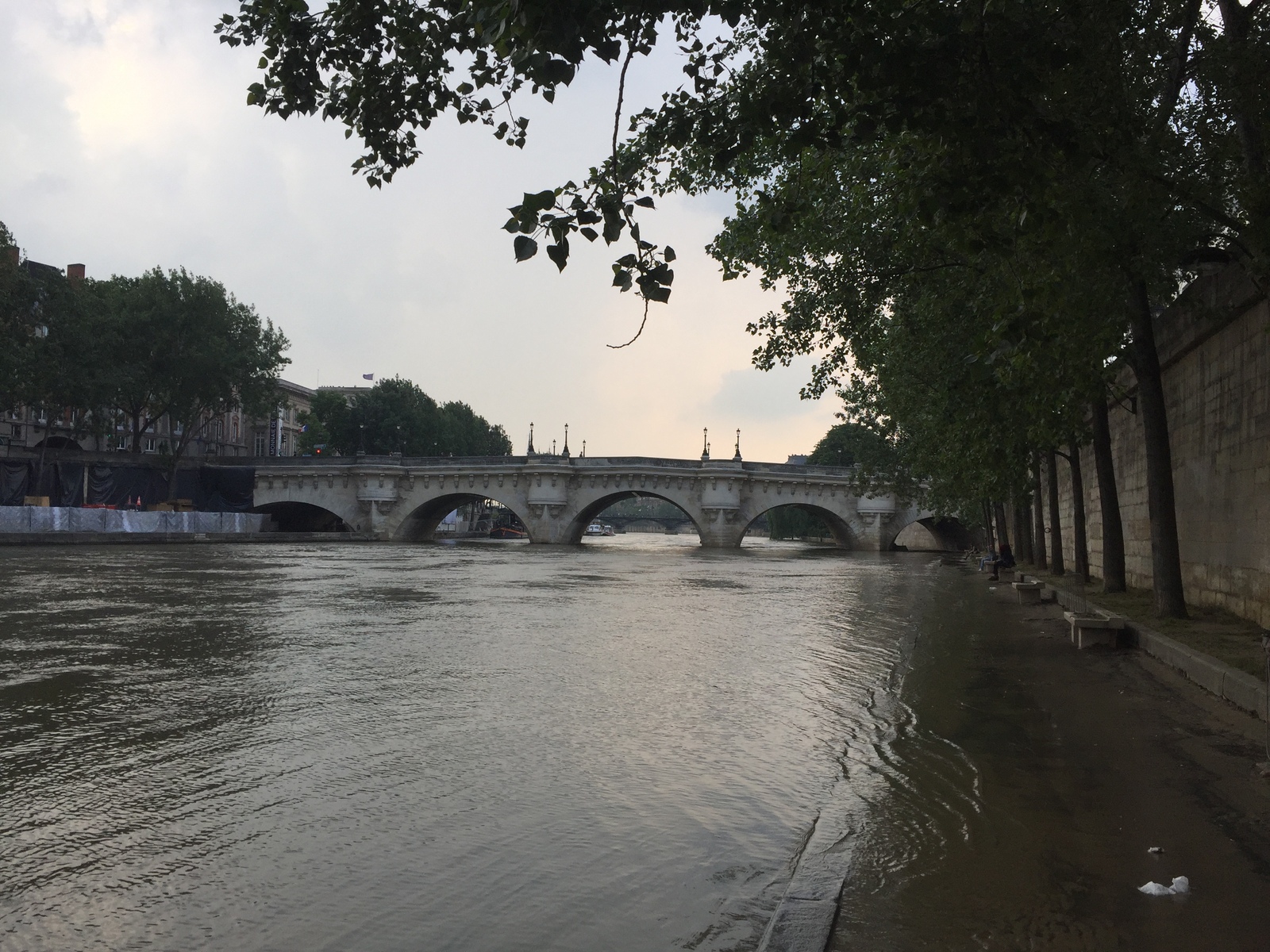 Picture France Paris Seine river 2016-06 35 - Road Map Seine river