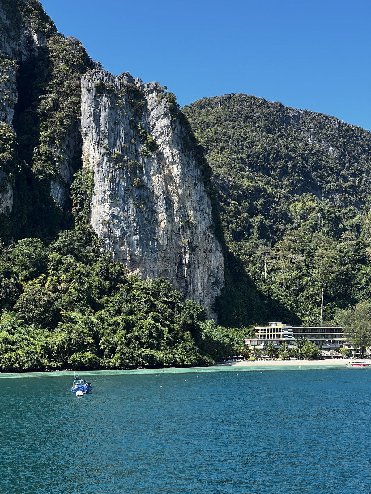 Picture Thailand Phuket to Ko Phi Phi Ferry 2021-12 60 - Road Phuket to Ko Phi Phi Ferry