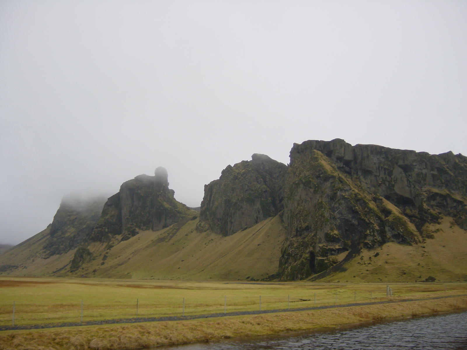 Picture Iceland Skogafoss 2003-03 2 - Photographer Skogafoss