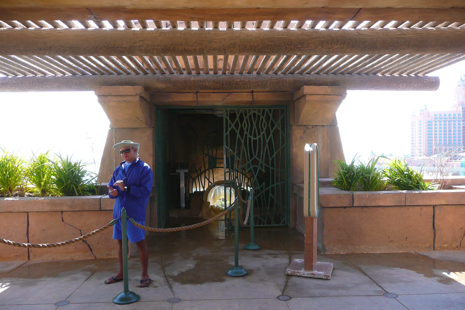 Picture United Arab Emirates Dubai Dubai Aquaventure 2009-01 176 - Store Dubai Aquaventure