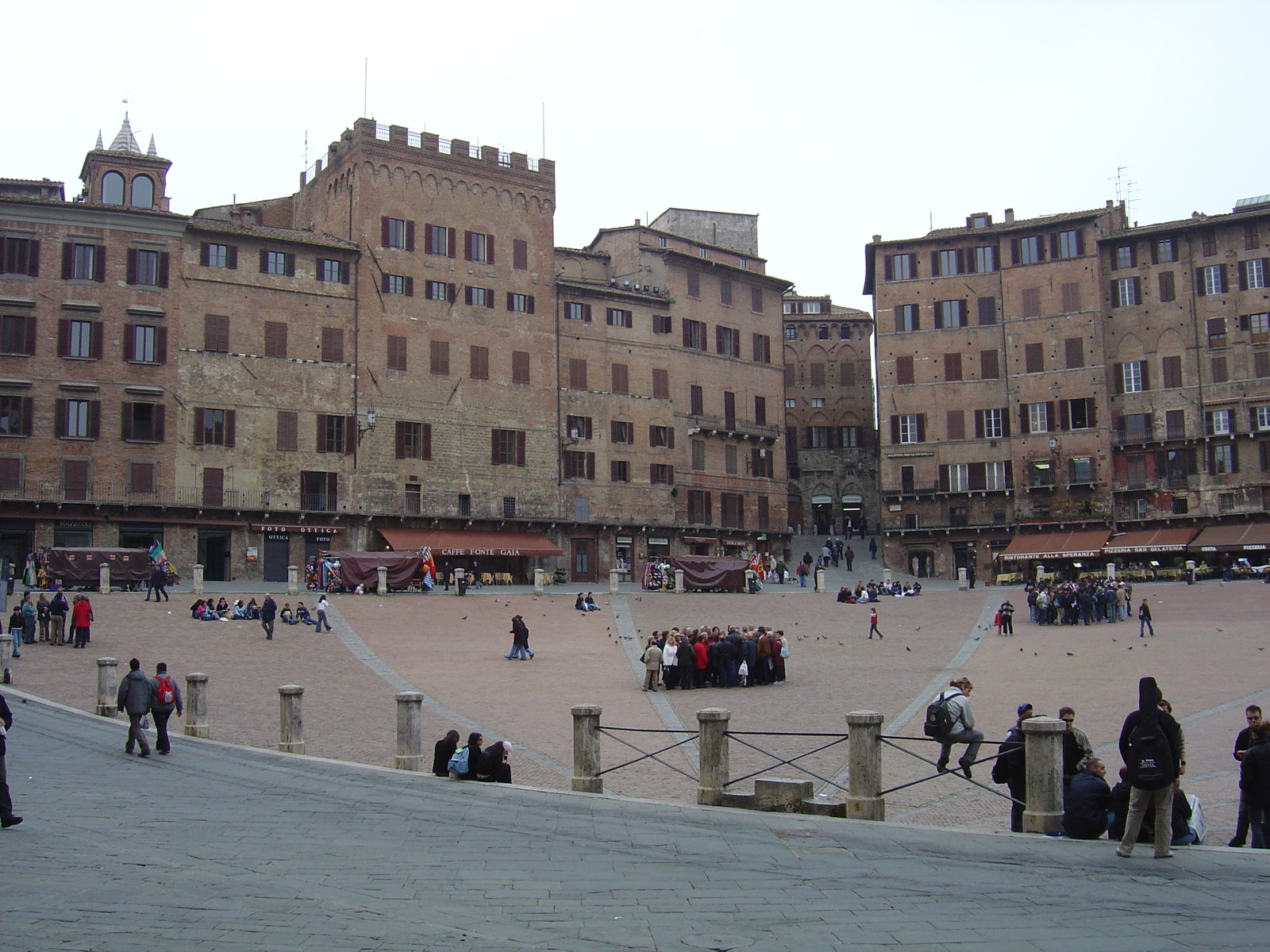 Picture Italy Siena 2004-03 21 - Tourist Siena