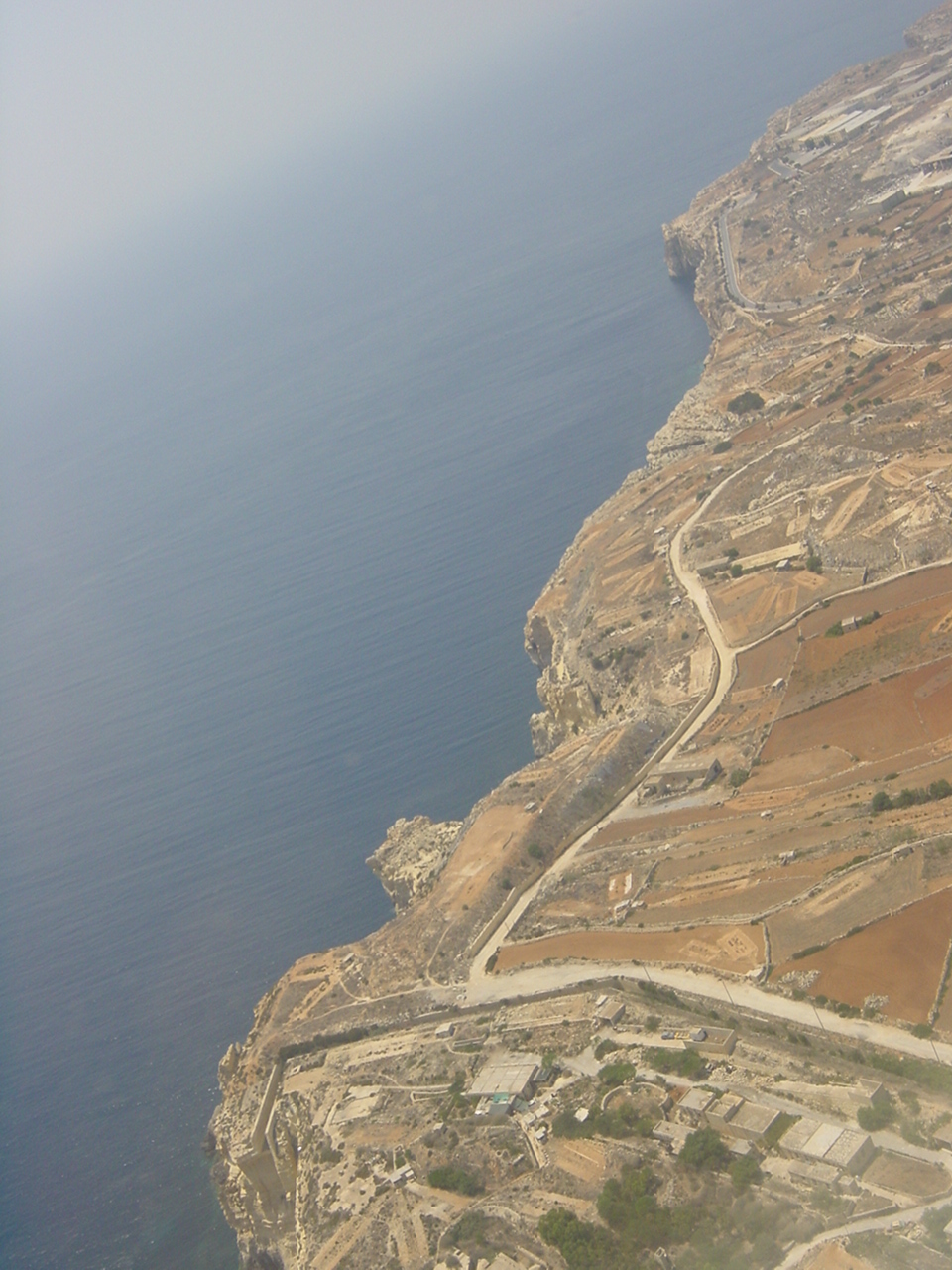 Picture Malta From the sky 2001-08 0 - Trail From the sky