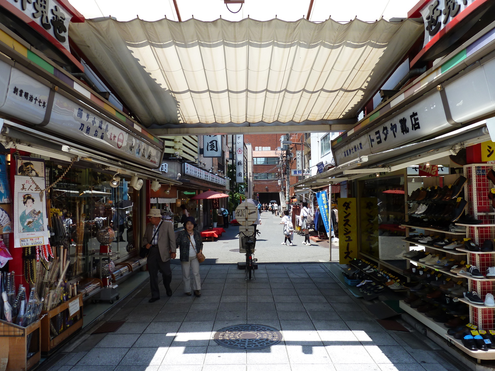 Picture Japan Tokyo Asakusa 2010-06 39 - Car Rental Asakusa