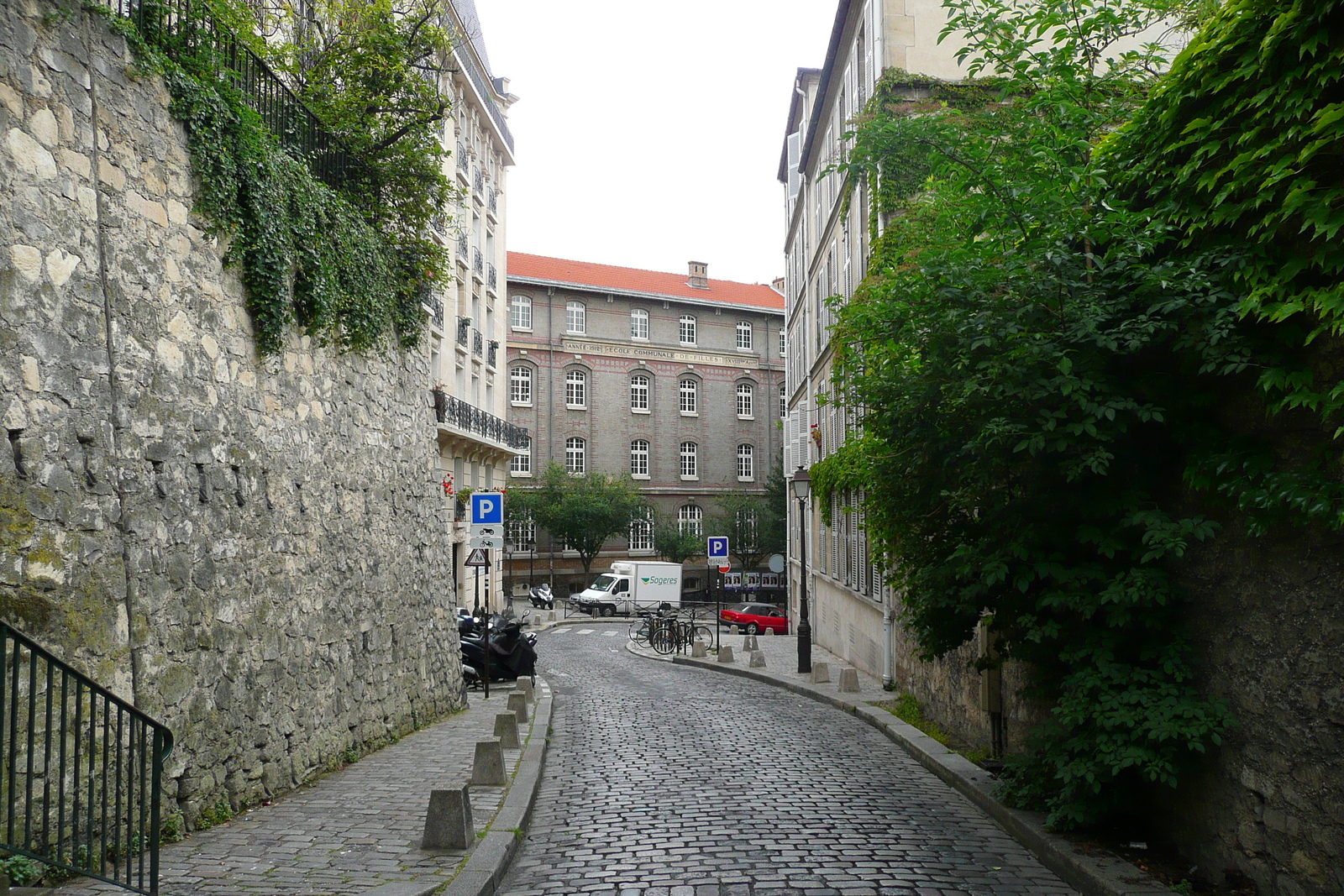 Picture France Paris Montmartre 2007-06 33 - Flight Montmartre