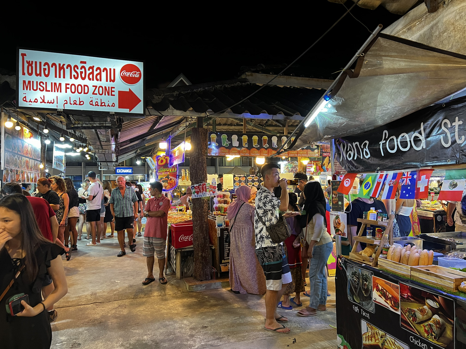 Picture Thailand Krabi Ao Nang 2023-01 27 - Shopping Mall Ao Nang