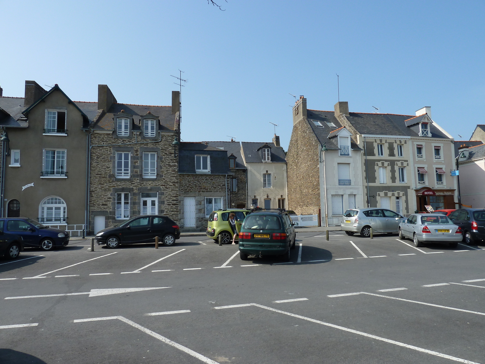 Picture France Cancale 2010-04 51 - Road Cancale