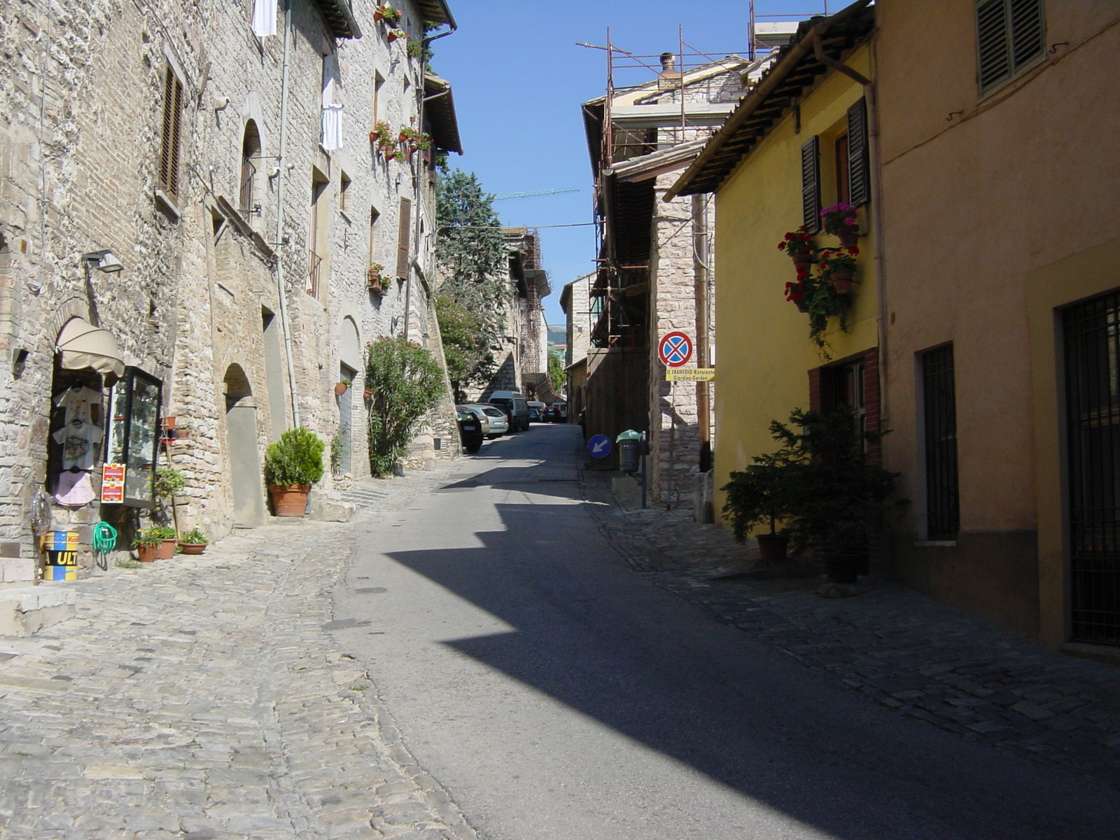 Picture Italy Assisi 2002-07 24 - Visit Assisi