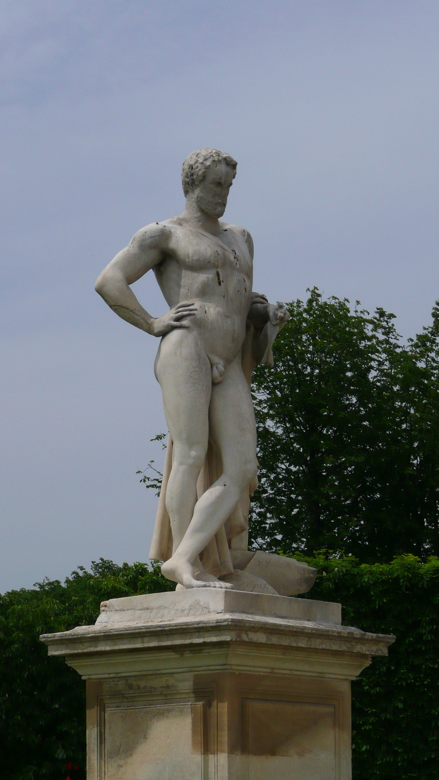 Picture France Paris Garden of Tuileries 2007-05 91 - Perspective Garden of Tuileries