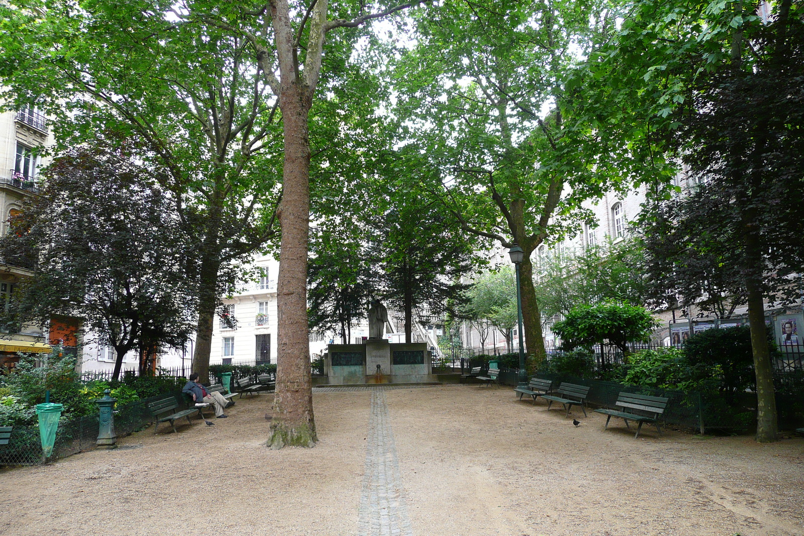 Picture France Paris Montmartre 2007-06 1 - Travels Montmartre