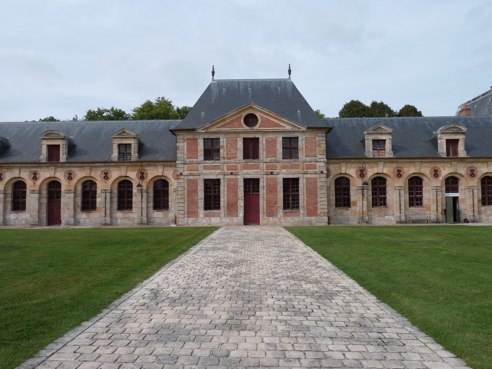 Picture France Vaux Le Vicomte Castle Vaux Le Vicomte Gardens 2010-09 51 - Flight Vaux Le Vicomte Gardens