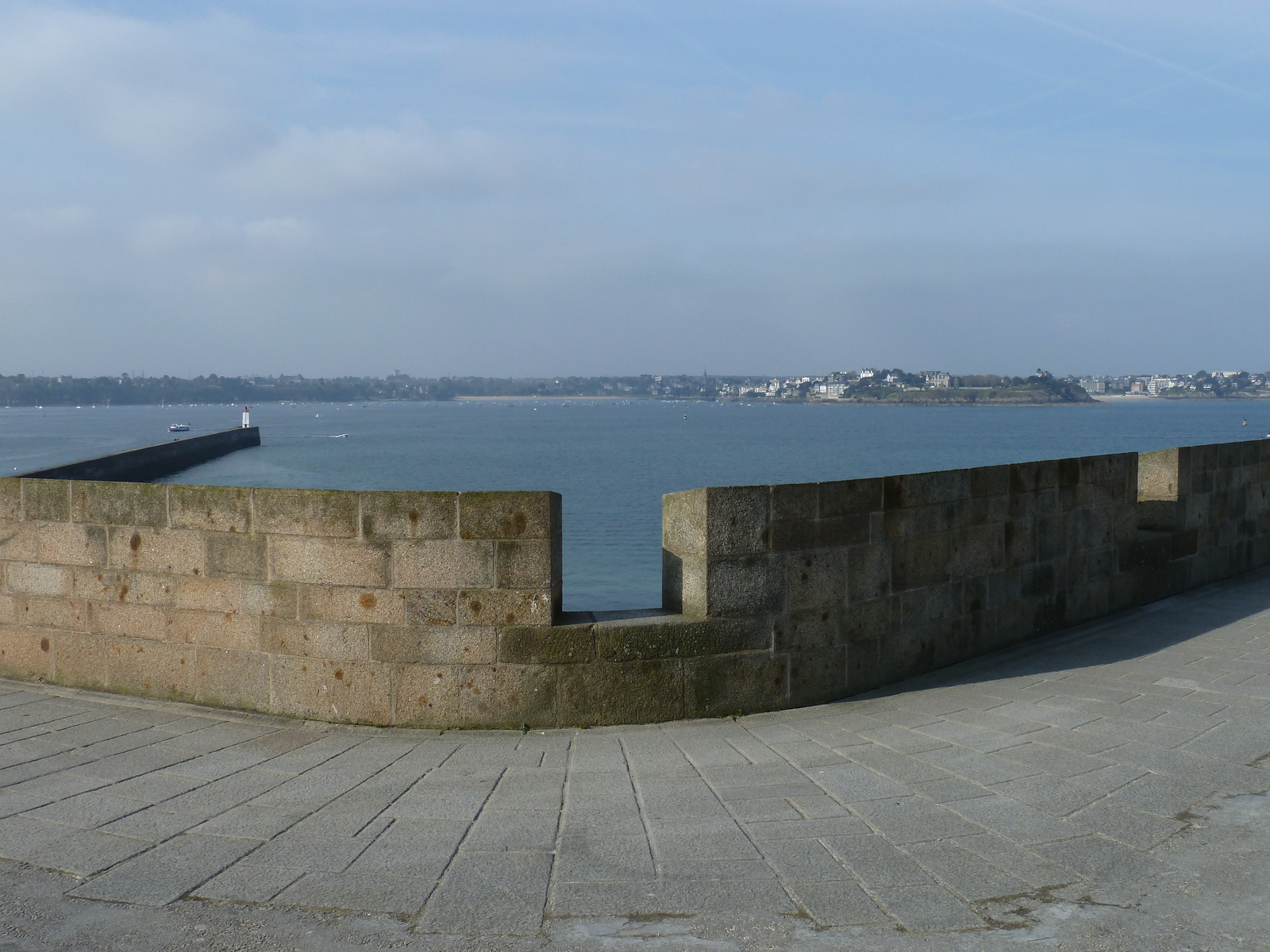 Picture France St Malo 2010-04 124 - Store St Malo