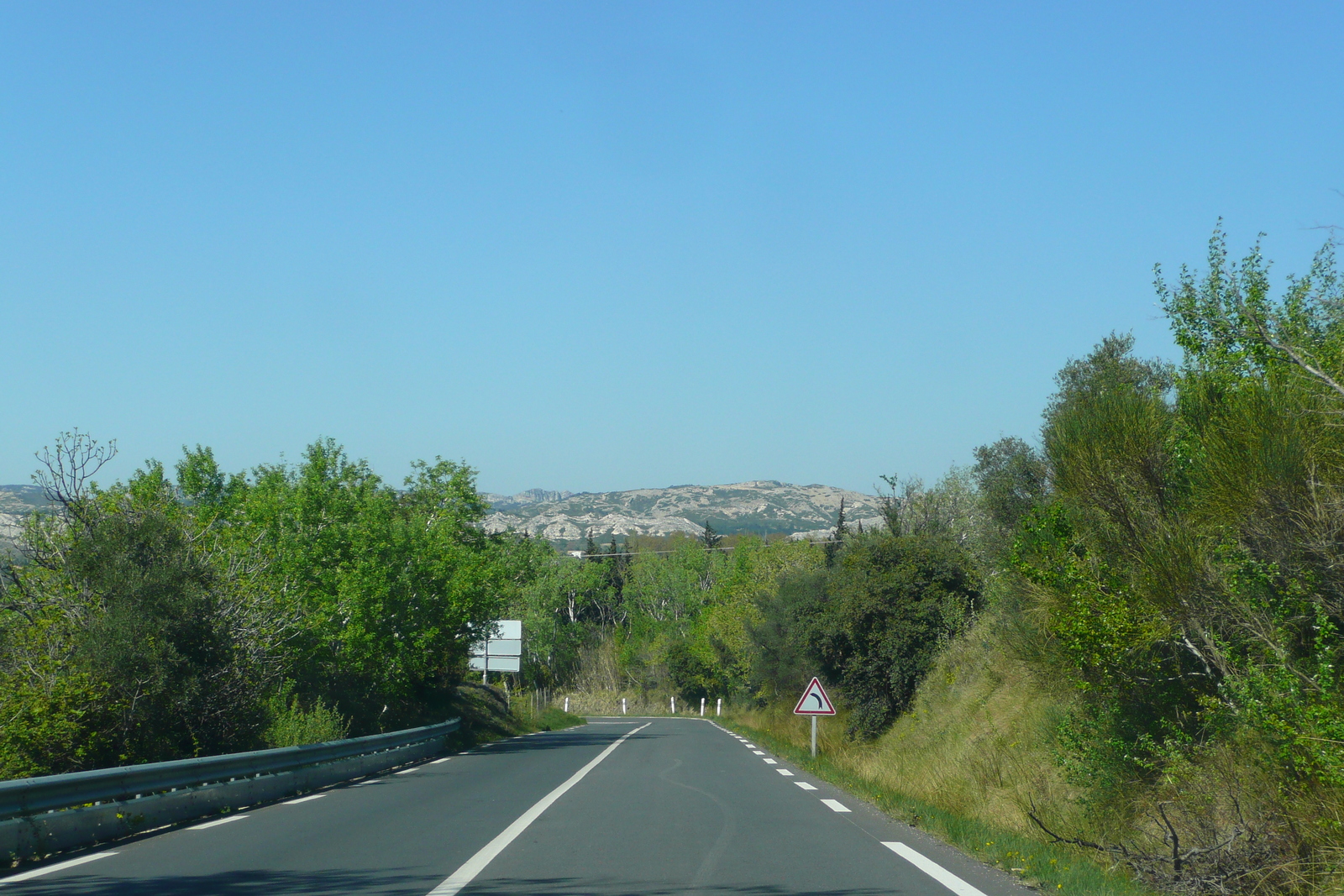 Picture France Provence Aix to Mouries road 2008-04 9 - Pictures Aix to Mouries road