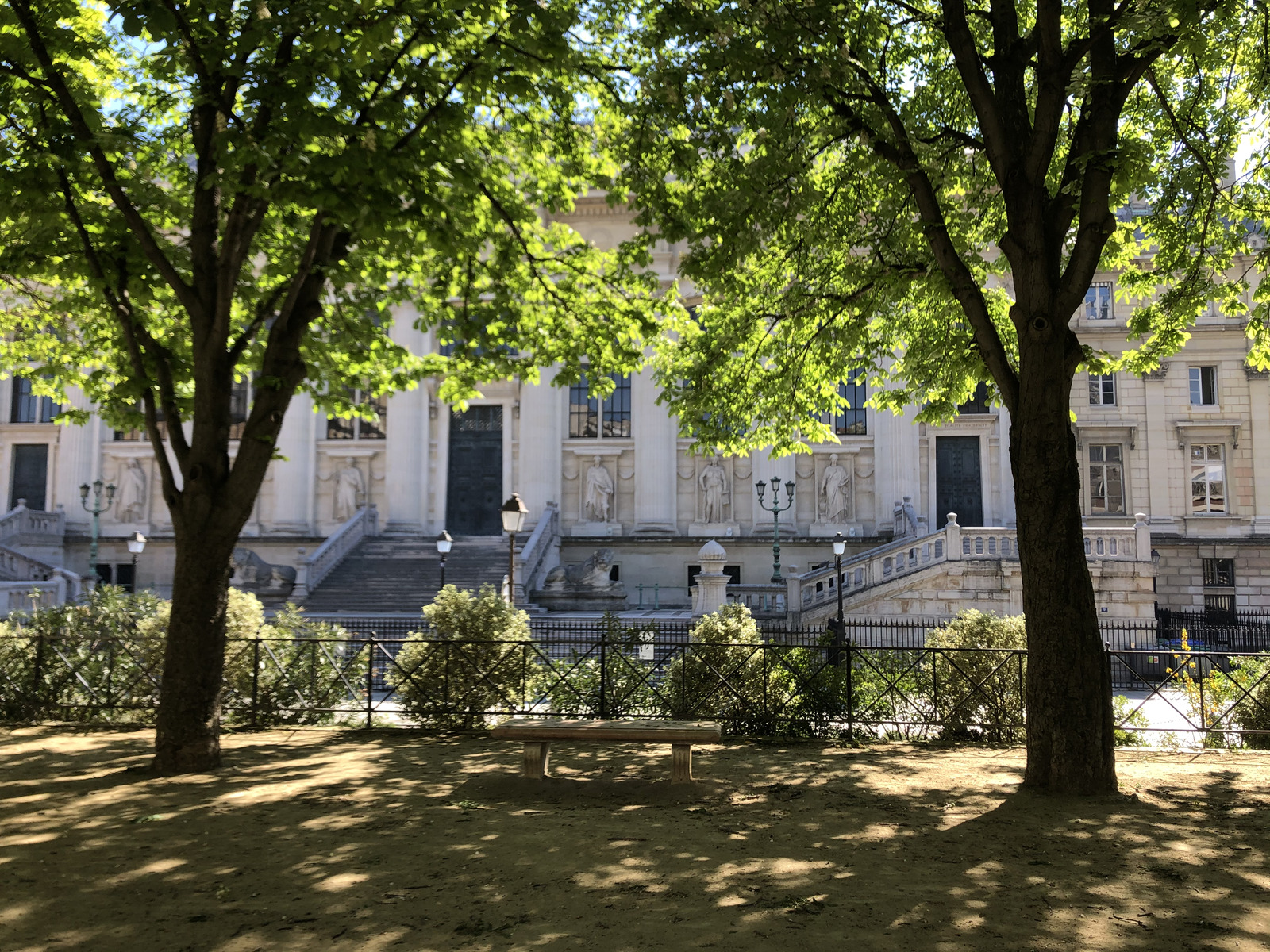 Picture France Paris lockdown 2020-04 303 - Pictures Paris lockdown