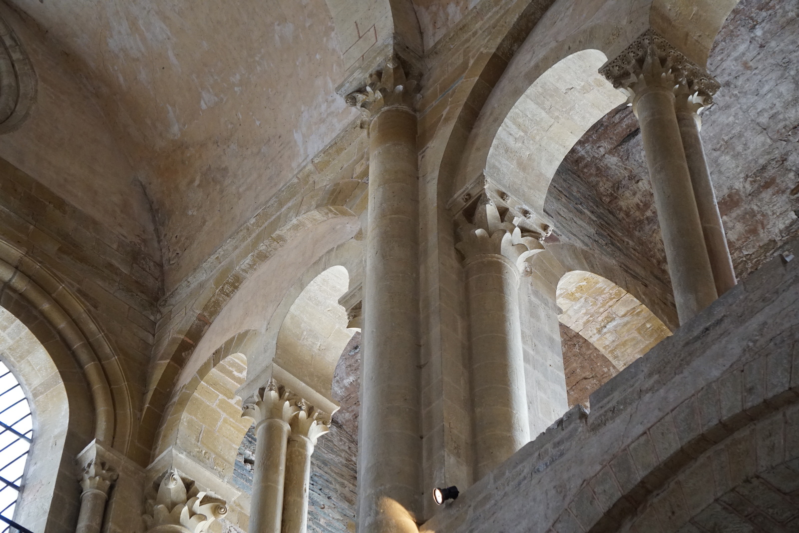 Picture France Conques Abbatiale Sainte-Foy de Conques 2018-04 86 - Car Abbatiale Sainte-Foy de Conques