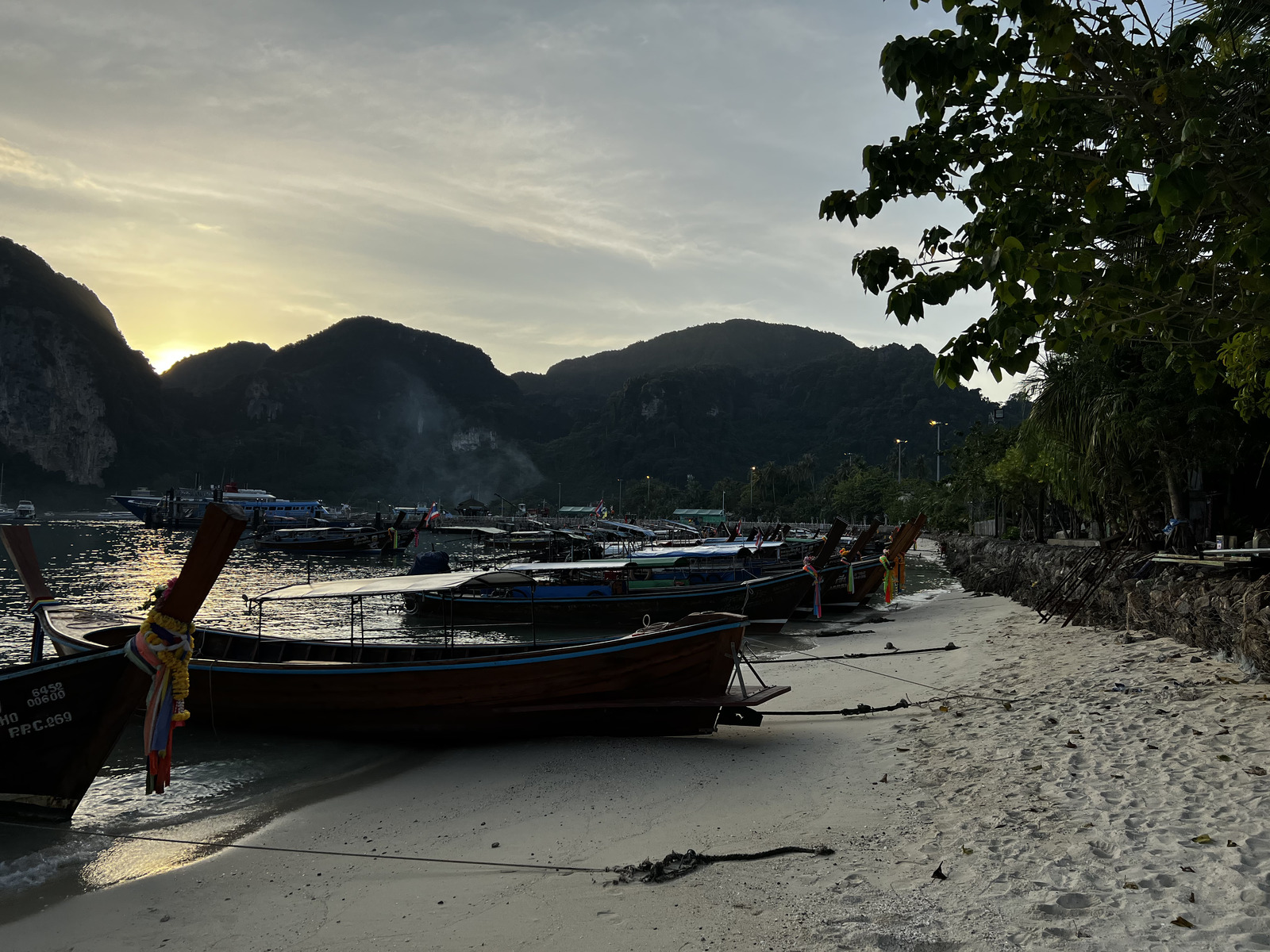 Picture Thailand Ko Phi Phi Don 2021-12 177 - Travel Ko Phi Phi Don