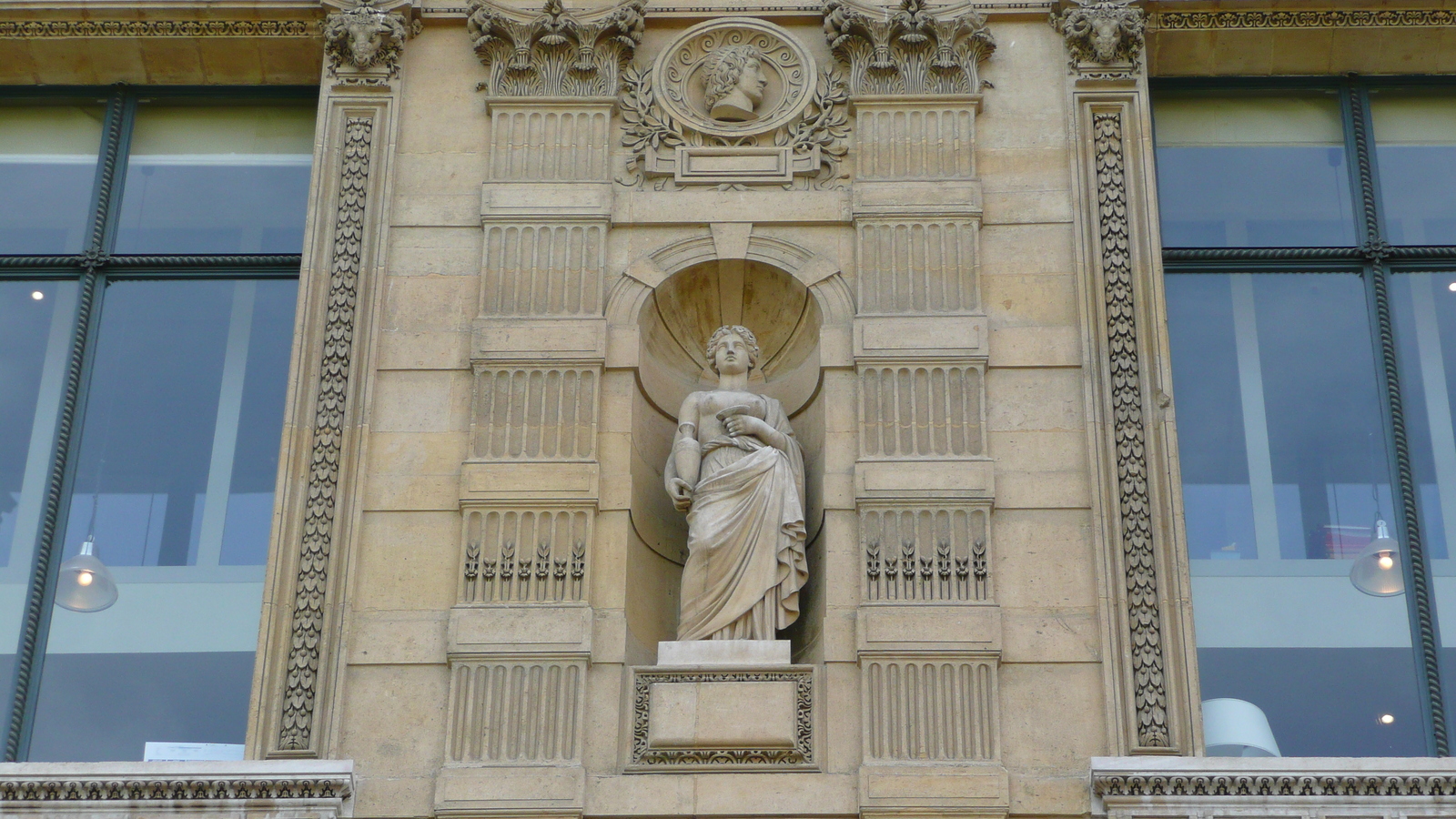 Picture France Paris Louvre 2007-05 88 - Road Louvre