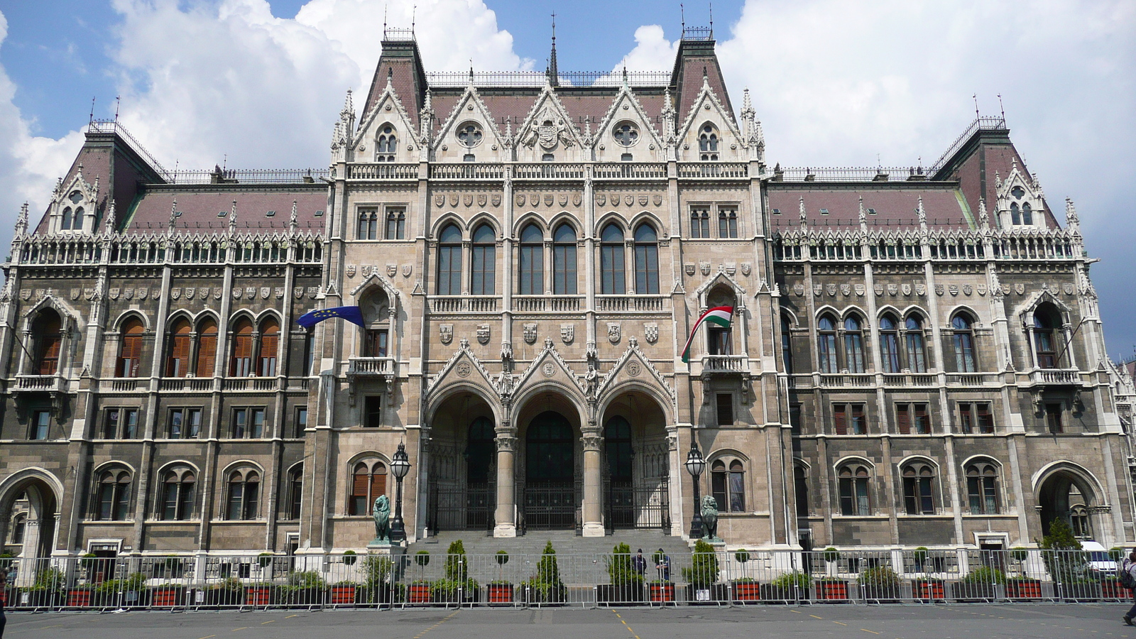 Picture Hungary Budapest Budapest Parliament 2007-06 24 - Sightseeing Budapest Parliament