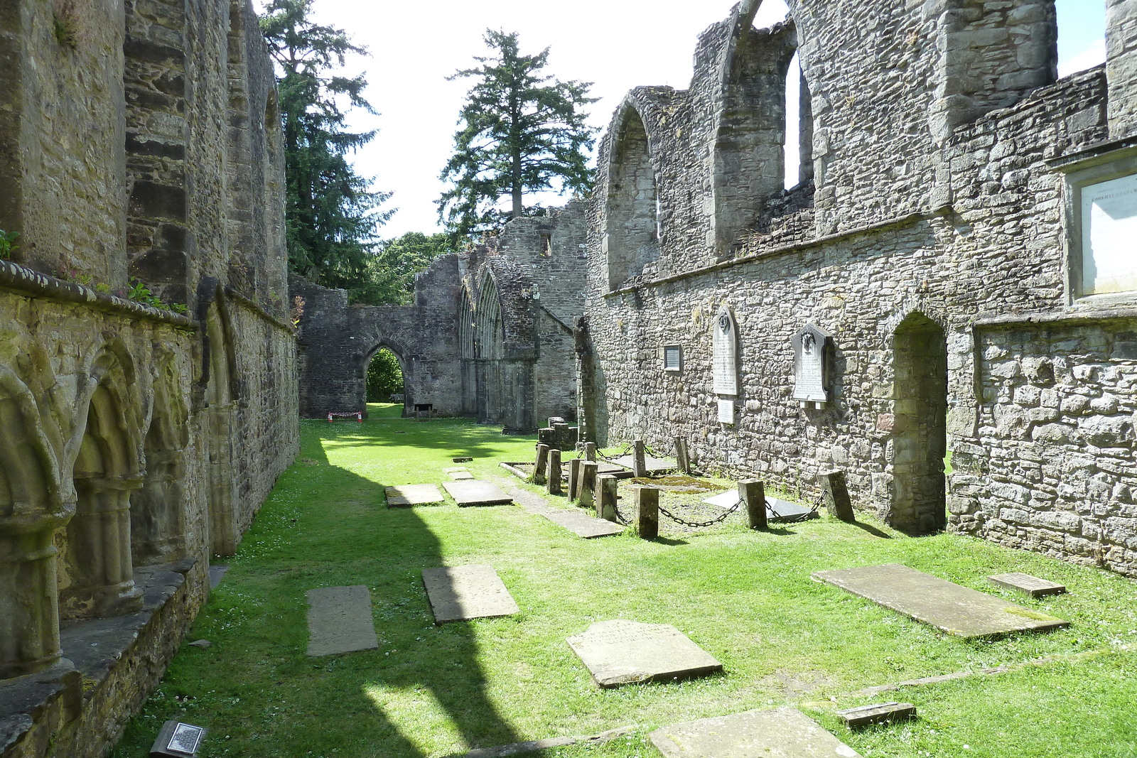 Picture United Kingdom Scotland Inchmahome Priory 2011-07 43 - Randonee Inchmahome Priory