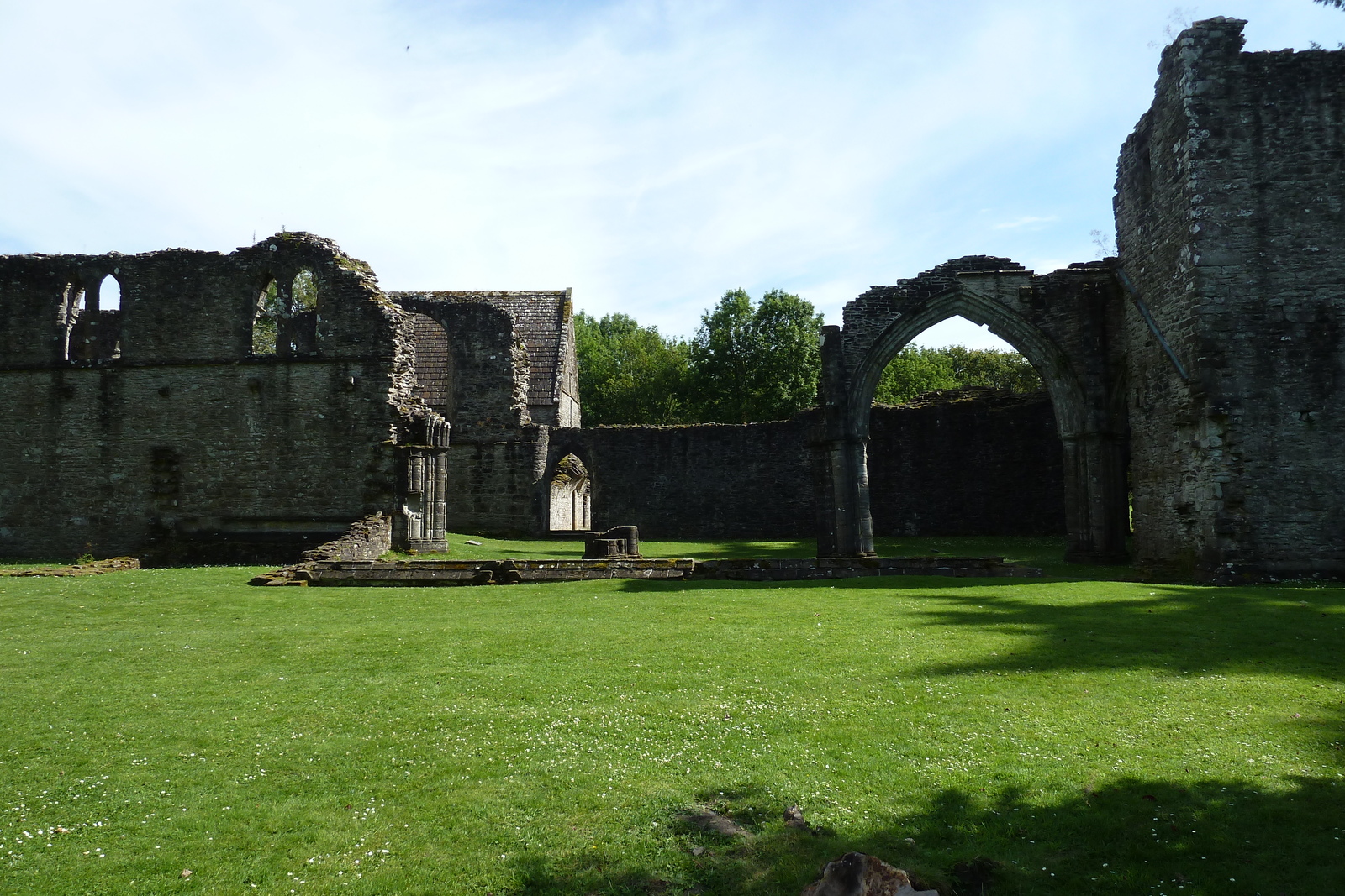 Picture United Kingdom Scotland Inchmahome Priory 2011-07 9 - Photo Inchmahome Priory