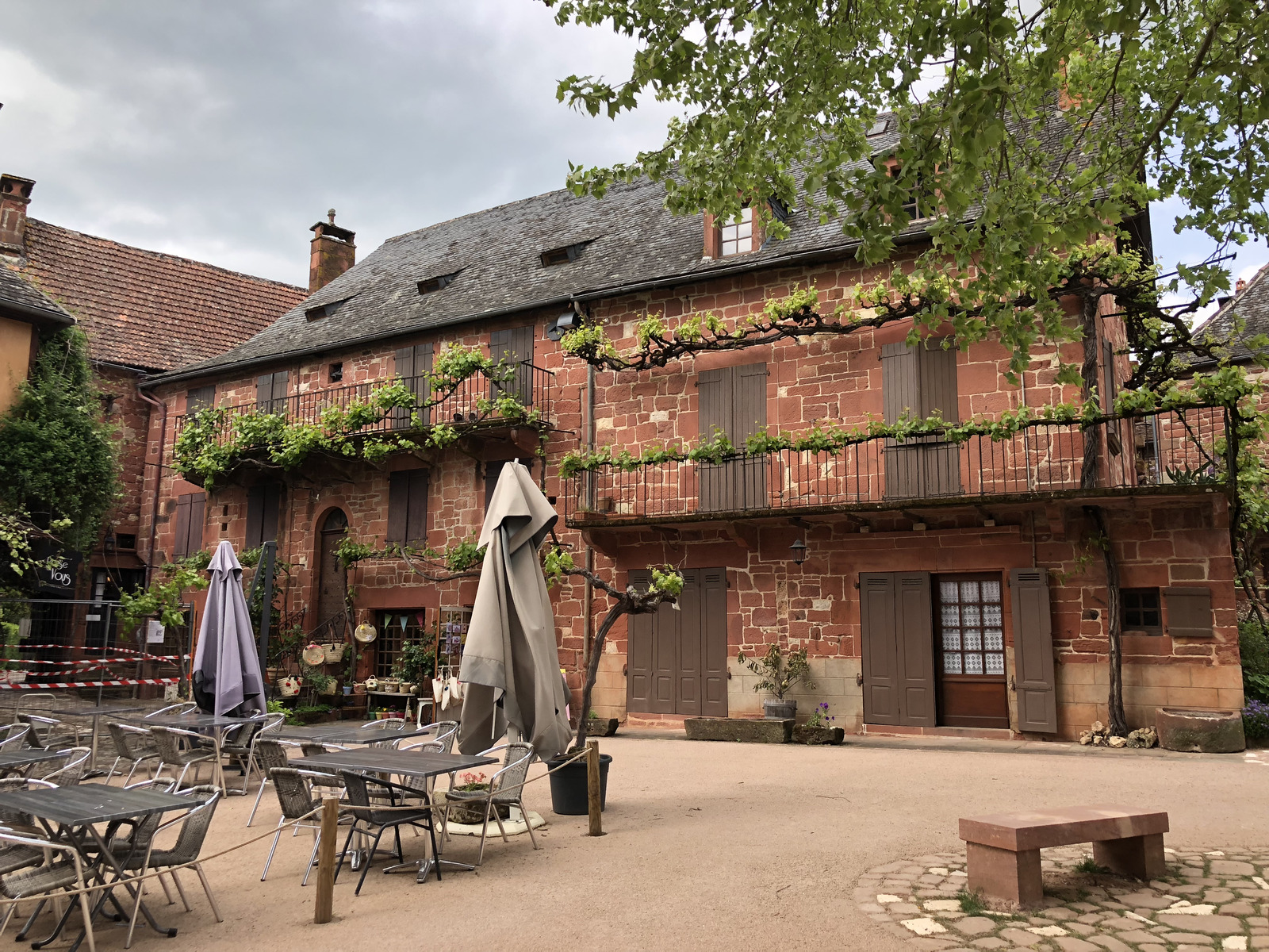 Picture France Collonges la Rouge 2018-04 98 - View Collonges la Rouge