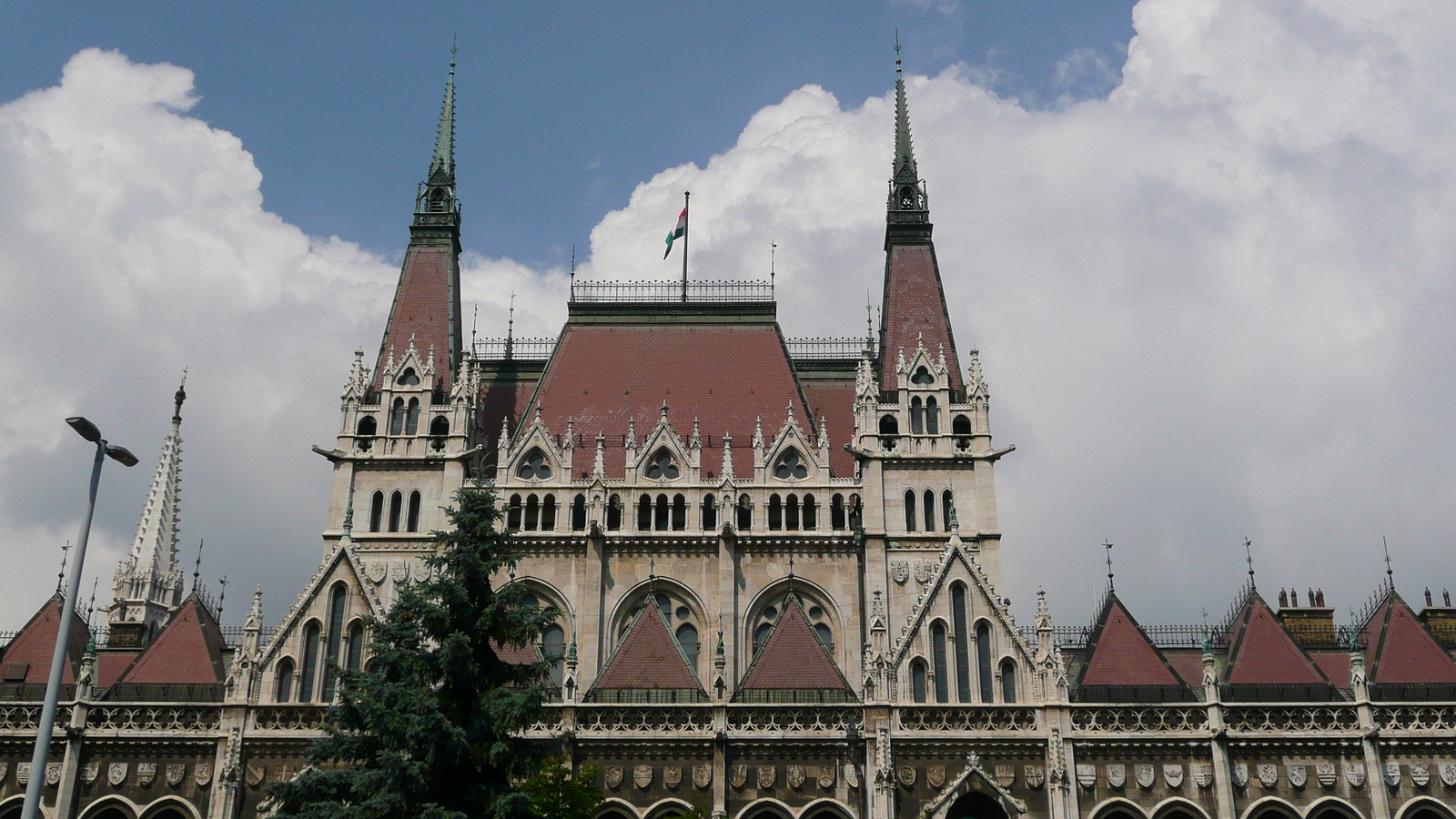 Picture Hungary Budapest Budapest Parliament 2007-06 45 - Travel Budapest Parliament