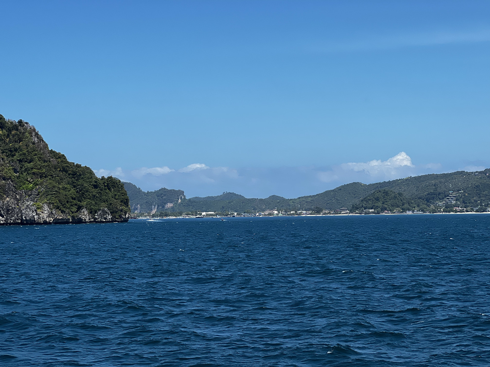 Picture Thailand Phuket to Ko Phi Phi Ferry 2021-12 45 - Sight Phuket to Ko Phi Phi Ferry